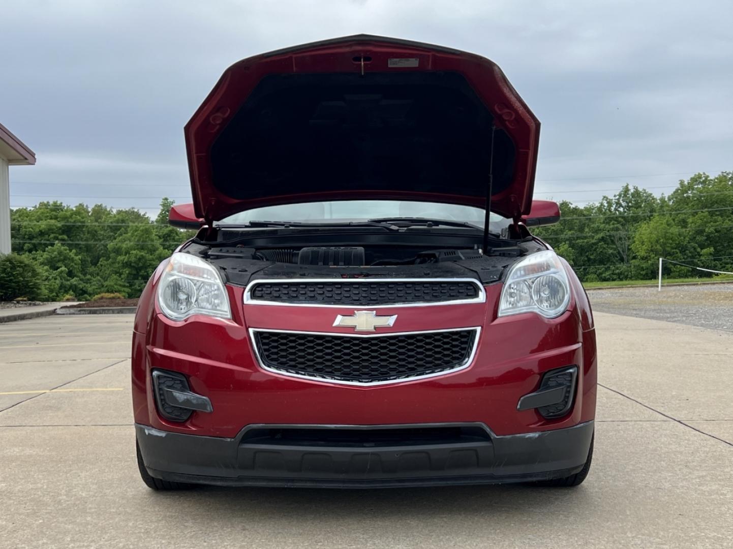 2015 RED /Tan Cloth Chevrolet Equinox 1LT 2WD (2GNALBEK6F1) with an 2.4L 4 Cyl. engine, Automatic transmission, located at 506 S. Kingshighway, Cape Girardeau, MO, 63703, (573) 235-5000, 37.294994, -89.556206 - 2015 Chevrolet Equinox LT 96xxx miles Front Wheel Drive 2.4L 4 Cyl. Automatic Backup Camera Bluetooth Cruise Power Windows/Locks/Mirrors We have financing available and we accept trades! Fill out a credit application on our website or come by today! If you have any questions, give us a cal - Photo#28