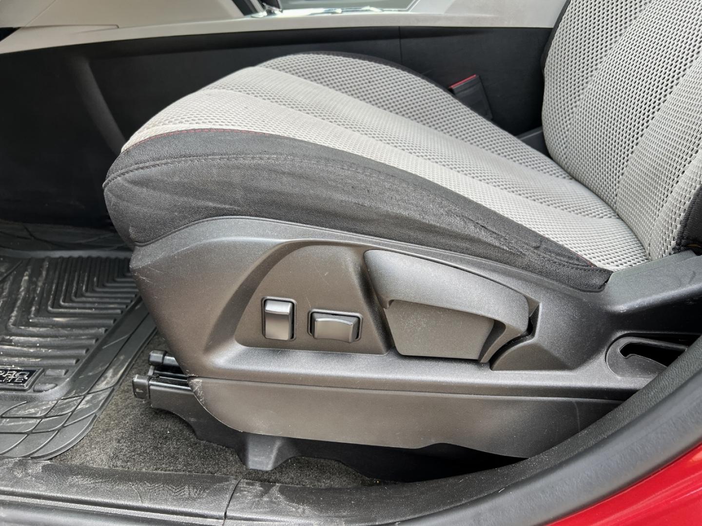 2015 RED /Tan Cloth Chevrolet Equinox 1LT 2WD (2GNALBEK6F1) with an 2.4L 4 Cyl. engine, Automatic transmission, located at 506 S. Kingshighway, Cape Girardeau, MO, 63703, (573) 235-5000, 37.294994, -89.556206 - 2015 Chevrolet Equinox LT 96xxx miles Front Wheel Drive 2.4L 4 Cyl. Automatic Backup Camera Bluetooth Cruise Power Windows/Locks/Mirrors We have financing available and we accept trades! Fill out a credit application on our website or come by today! If you have any questions, give us a cal - Photo#27