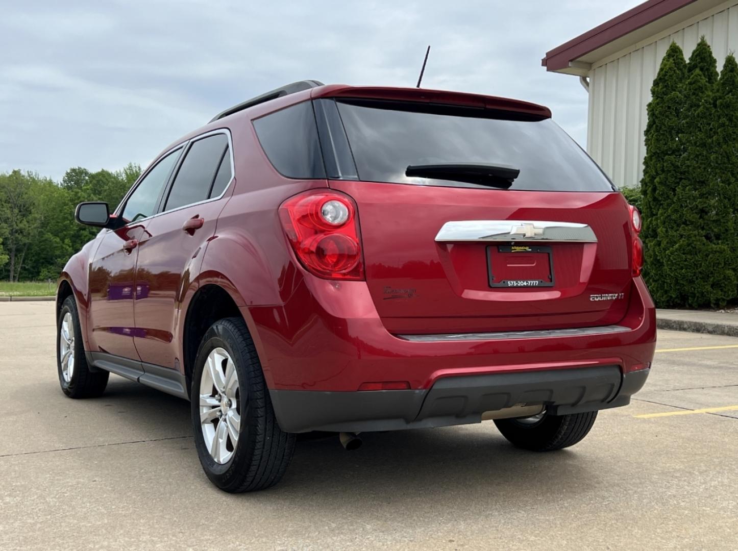 2015 RED /Tan Cloth Chevrolet Equinox 1LT 2WD (2GNALBEK6F1) with an 2.4L 4 Cyl. engine, Automatic transmission, located at 506 S. Kingshighway, Cape Girardeau, MO, 63703, (573) 235-5000, 37.294994, -89.556206 - 2015 Chevrolet Equinox LT 96xxx miles Front Wheel Drive 2.4L 4 Cyl. Automatic Backup Camera Bluetooth Cruise Power Windows/Locks/Mirrors We have financing available and we accept trades! Fill out a credit application on our website or come by today! If you have any questions, give us a cal - Photo#7