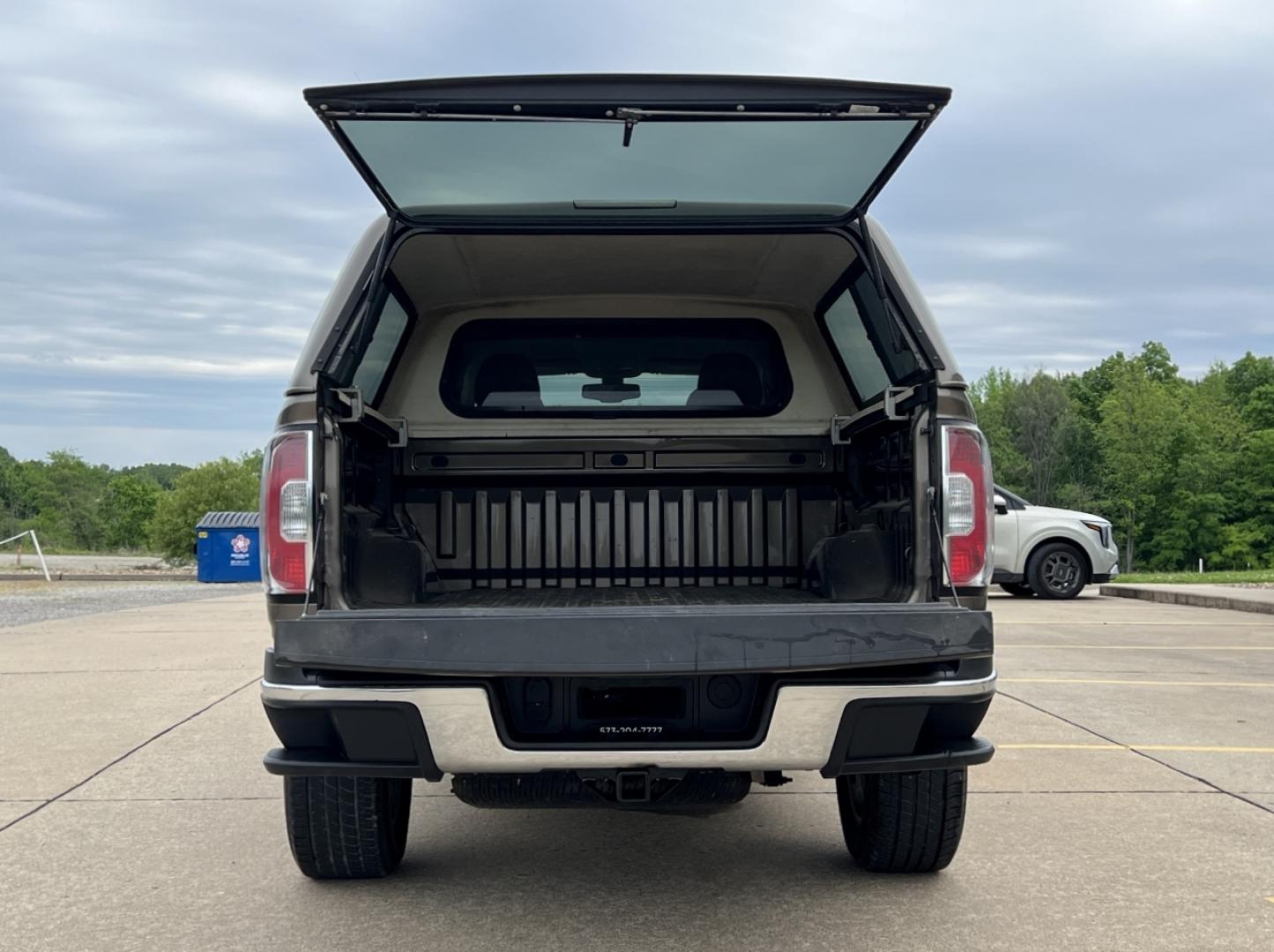 2015 BROWN /Tan Leather GMC Canyon SLT Crew Cab 4WD Short Box (1GTG6CE36F1) with an 3.6L V6 engine, Automatic transmission, located at 506 S. Kingshighway, Cape Girardeau, MO, 63703, (573) 235-5000, 37.294994, -89.556206 - 2015 GMC Canyon SLT 143xxx miles 4x4 3.6L V6 Leather Automatic Navigation Backup Camera Power/Heated Seats Cruise Power Windows/Locks/Mirrors We have financing available and we accept trades! Fill out a credit application on our website or come by today! If you have any questions, give u - Photo#19