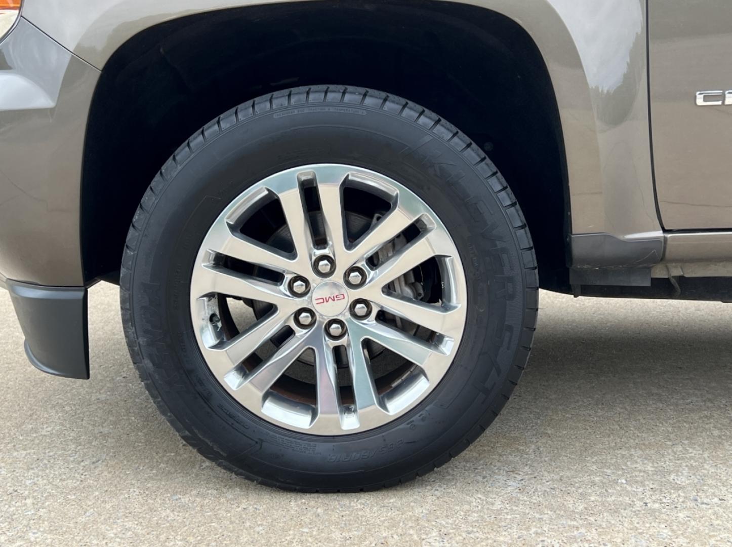 2015 BROWN /Tan Leather GMC Canyon SLT Crew Cab 4WD Short Box (1GTG6CE36F1) with an 3.6L V6 engine, Automatic transmission, located at 506 S. Kingshighway, Cape Girardeau, MO, 63703, (573) 235-5000, 37.294994, -89.556206 - 2015 GMC Canyon SLT 143xxx miles 4x4 3.6L V6 Leather Automatic Navigation Backup Camera Power/Heated Seats Cruise Power Windows/Locks/Mirrors We have financing available and we accept trades! Fill out a credit application on our website or come by today! If you have any questions, give u - Photo#33