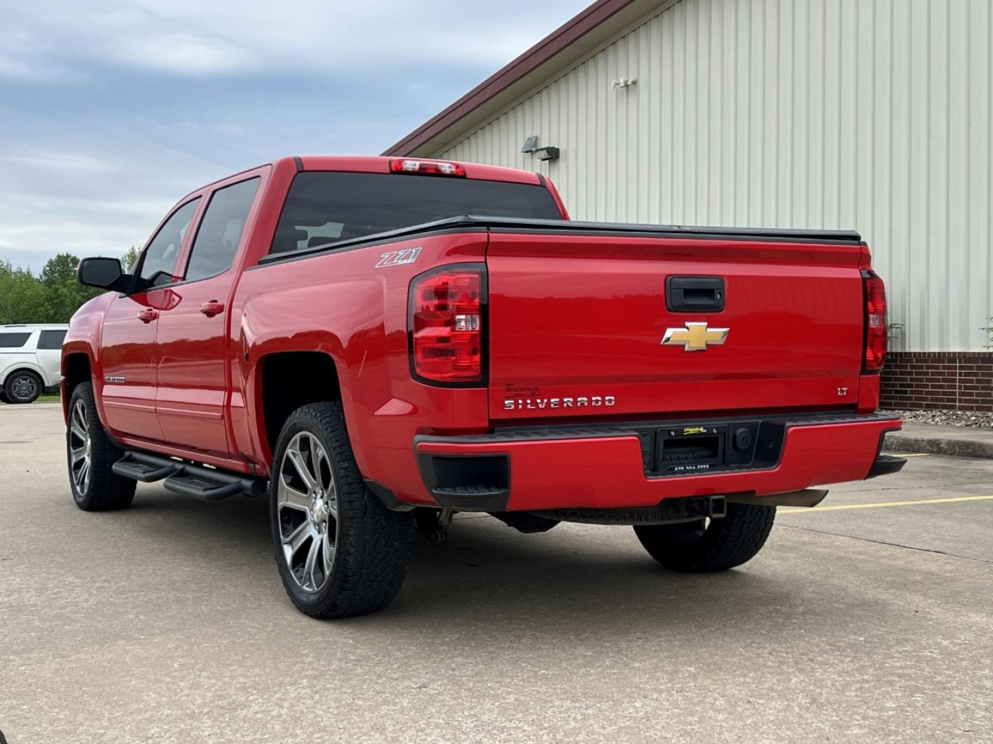 2017 RED /Gray Cloth Chevrolet Silverado 1500 LT Crew Cab 4WD (3GCUKREC1HG) with an 5.3L V8 engine, Automatic transmission, located at 506 S. Kingshighway, Cape Girardeau, MO, 63703, (573) 235-5000, 37.294994, -89.556206 - 2017 Chevrolet Silverado 1500 LT 77xxx miles 4x4 5.3L V8 Automatic Navigation Backup Camera Power Driver Seat Heated Seats Bluetooth Remote Start Cruise Power Windows/Locks/Mirrors We have financing available and we accept trades! Fill out a credit application on our website or come by - Photo#12