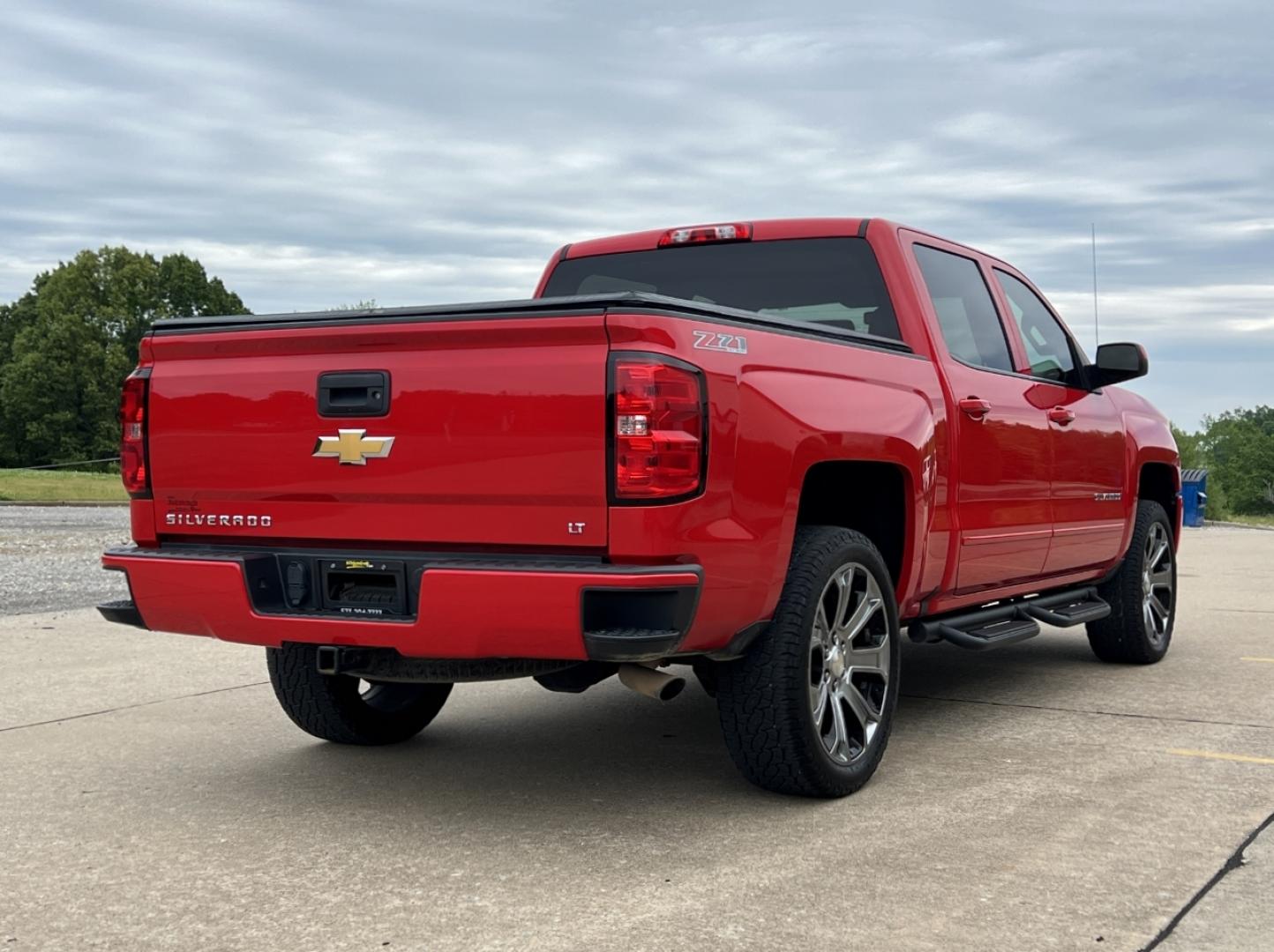 2017 RED /Gray Cloth Chevrolet Silverado 1500 LT Crew Cab 4WD (3GCUKREC1HG) with an 5.3L V8 engine, Automatic transmission, located at 506 S. Kingshighway, Cape Girardeau, MO, 63703, (573) 235-5000, 37.294994, -89.556206 - 2017 Chevrolet Silverado 1500 LT 77xxx miles 4x4 5.3L V8 Automatic Navigation Backup Camera Power Driver Seat Heated Seats Bluetooth Remote Start Cruise Power Windows/Locks/Mirrors We have financing available and we accept trades! Fill out a credit application on our website or come by - Photo#11