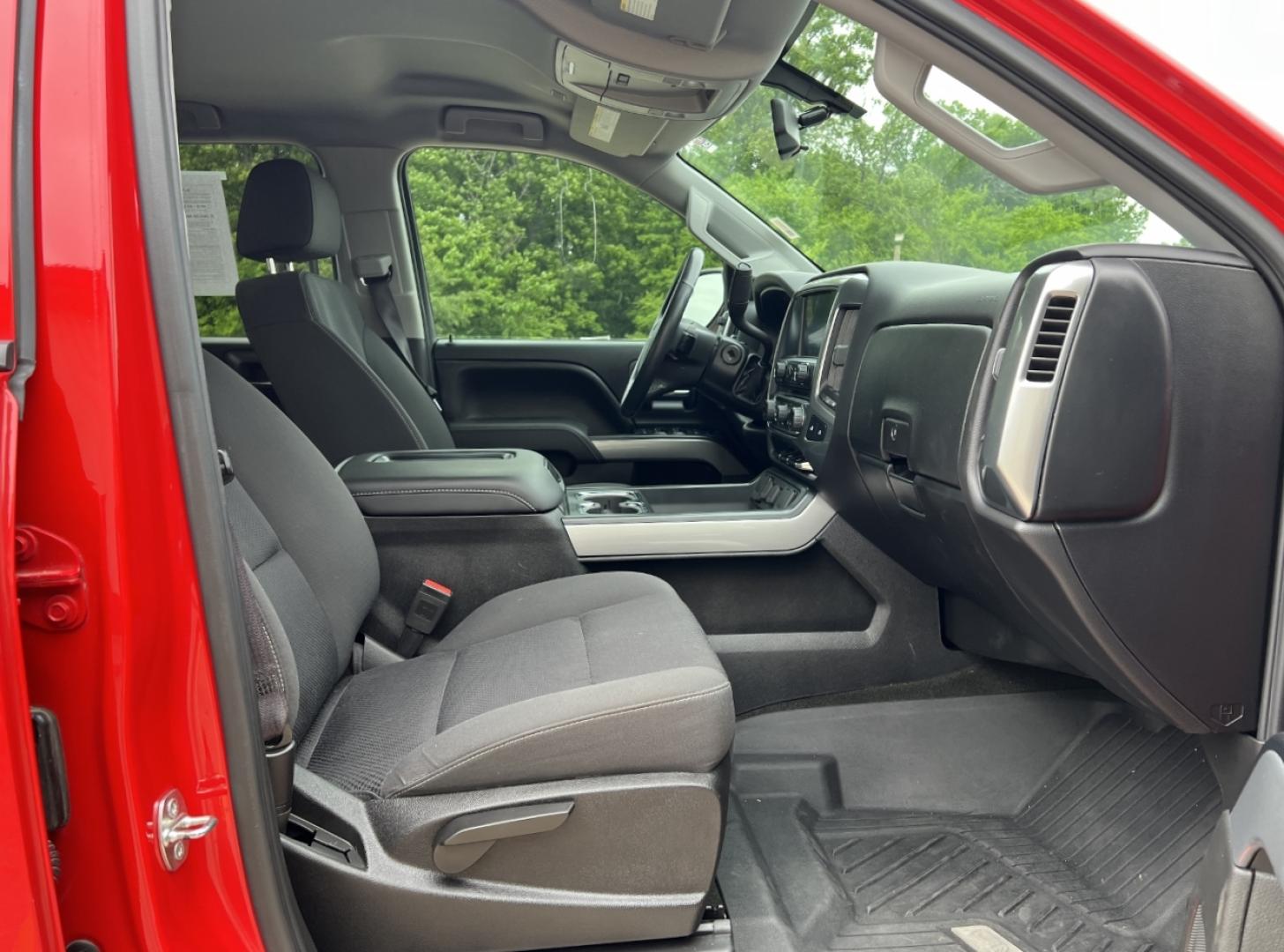 2017 RED /Gray Cloth Chevrolet Silverado 1500 LT Crew Cab 4WD (3GCUKREC1HG) with an 5.3L V8 engine, Automatic transmission, located at 506 S. Kingshighway, Cape Girardeau, MO, 63703, (573) 235-5000, 37.294994, -89.556206 - 2017 Chevrolet Silverado 1500 LT 77xxx miles 4x4 5.3L V8 Automatic Navigation Backup Camera Power Driver Seat Heated Seats Bluetooth Remote Start Cruise Power Windows/Locks/Mirrors We have financing available and we accept trades! Fill out a credit application on our website or come by - Photo#19