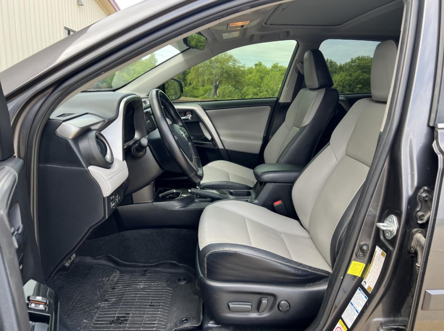 2017 GRAY /Tan Leather Toyota RAV4 Limited AWD (JTMDFREV6HJ) with an 2.5L 4 Cyl. engine, Automatic transmission, located at 506 S. Kingshighway, Cape Girardeau, MO, 63703, (573) 235-5000, 37.294994, -89.556206 - 2017 Toyota RAV4 Limited 158xxx miles All Wheel Drive 2.5L 4 Cyl. Automatic Leather Navigation Backup Camera Power Driver Seat Heated Seats Sunroof Bluetooth Cruise Power Windows/Locks/Mirrors We have financing available and we accept trades! Fill out a credit application on our websit - Photo#15
