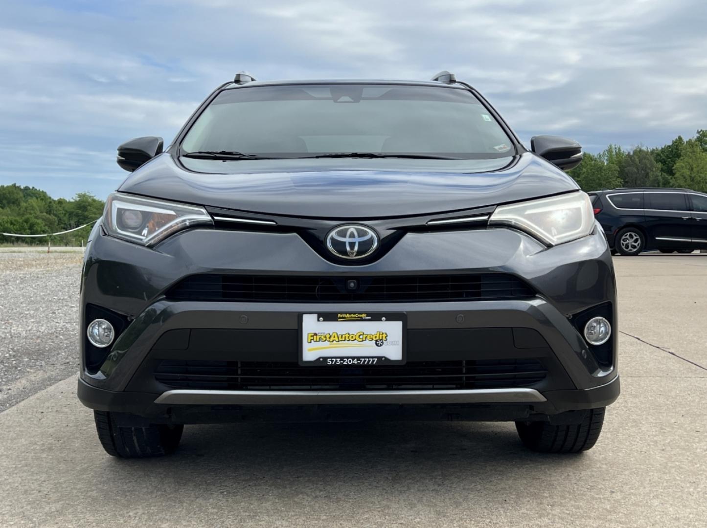 2017 GRAY /Tan Leather Toyota RAV4 Limited AWD (JTMDFREV6HJ) with an 2.5L 4 Cyl. engine, Automatic transmission, located at 506 S. Kingshighway, Cape Girardeau, MO, 63703, (573) 235-5000, 37.294994, -89.556206 - 2017 Toyota RAV4 Limited 158xxx miles All Wheel Drive 2.5L 4 Cyl. Automatic Leather Navigation Backup Camera Power Driver Seat Heated Seats Sunroof Bluetooth Cruise Power Windows/Locks/Mirrors We have financing available and we accept trades! Fill out a credit application on our websit - Photo#13