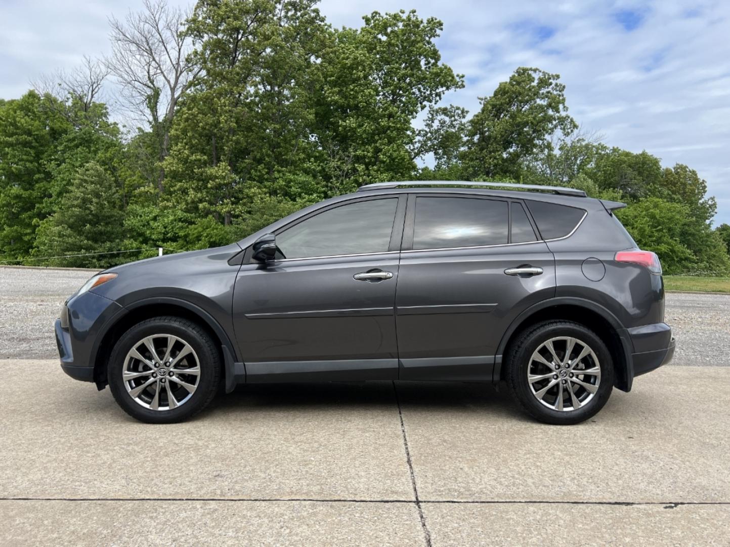 2017 GRAY /Tan Leather Toyota RAV4 Limited AWD (JTMDFREV6HJ) with an 2.5L 4 Cyl. engine, Automatic transmission, located at 506 S. Kingshighway, Cape Girardeau, MO, 63703, (573) 235-5000, 37.294994, -89.556206 - 2017 Toyota RAV4 Limited 158xxx miles All Wheel Drive 2.5L 4 Cyl. Automatic Leather Navigation Backup Camera Power Driver Seat Heated Seats Sunroof Bluetooth Cruise Power Windows/Locks/Mirrors We have financing available and we accept trades! Fill out a credit application on our websit - Photo#8