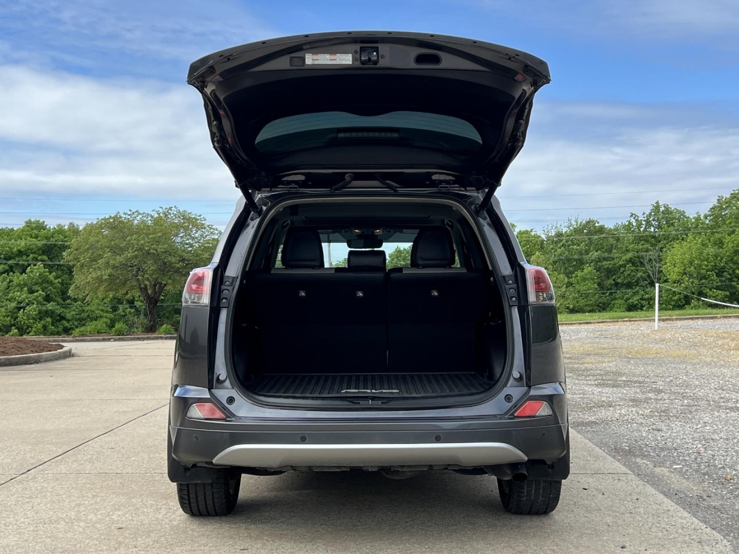 2017 GRAY /Tan Leather Toyota RAV4 Limited AWD (JTMDFREV6HJ) with an 2.5L 4 Cyl. engine, Automatic transmission, located at 506 S. Kingshighway, Cape Girardeau, MO, 63703, (573) 235-5000, 37.294994, -89.556206 - 2017 Toyota RAV4 Limited 158xxx miles All Wheel Drive 2.5L 4 Cyl. Automatic Leather Navigation Backup Camera Power Driver Seat Heated Seats Sunroof Bluetooth Cruise Power Windows/Locks/Mirrors We have financing available and we accept trades! Fill out a credit application on our websit - Photo#20