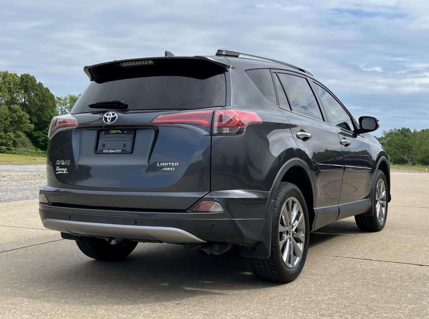 2017 GRAY /Tan Leather Toyota RAV4 Limited AWD (JTMDFREV6HJ) with an 2.5L 4 Cyl. engine, Automatic transmission, located at 506 S. Kingshighway, Cape Girardeau, MO, 63703, (573) 235-5000, 37.294994, -89.556206 - 2017 Toyota RAV4 Limited 158xxx miles All Wheel Drive 2.5L 4 Cyl. Automatic Leather Navigation Backup Camera Power Driver Seat Heated Seats Sunroof Bluetooth Cruise Power Windows/Locks/Mirrors We have financing available and we accept trades! Fill out a credit application on our websit - Photo#10