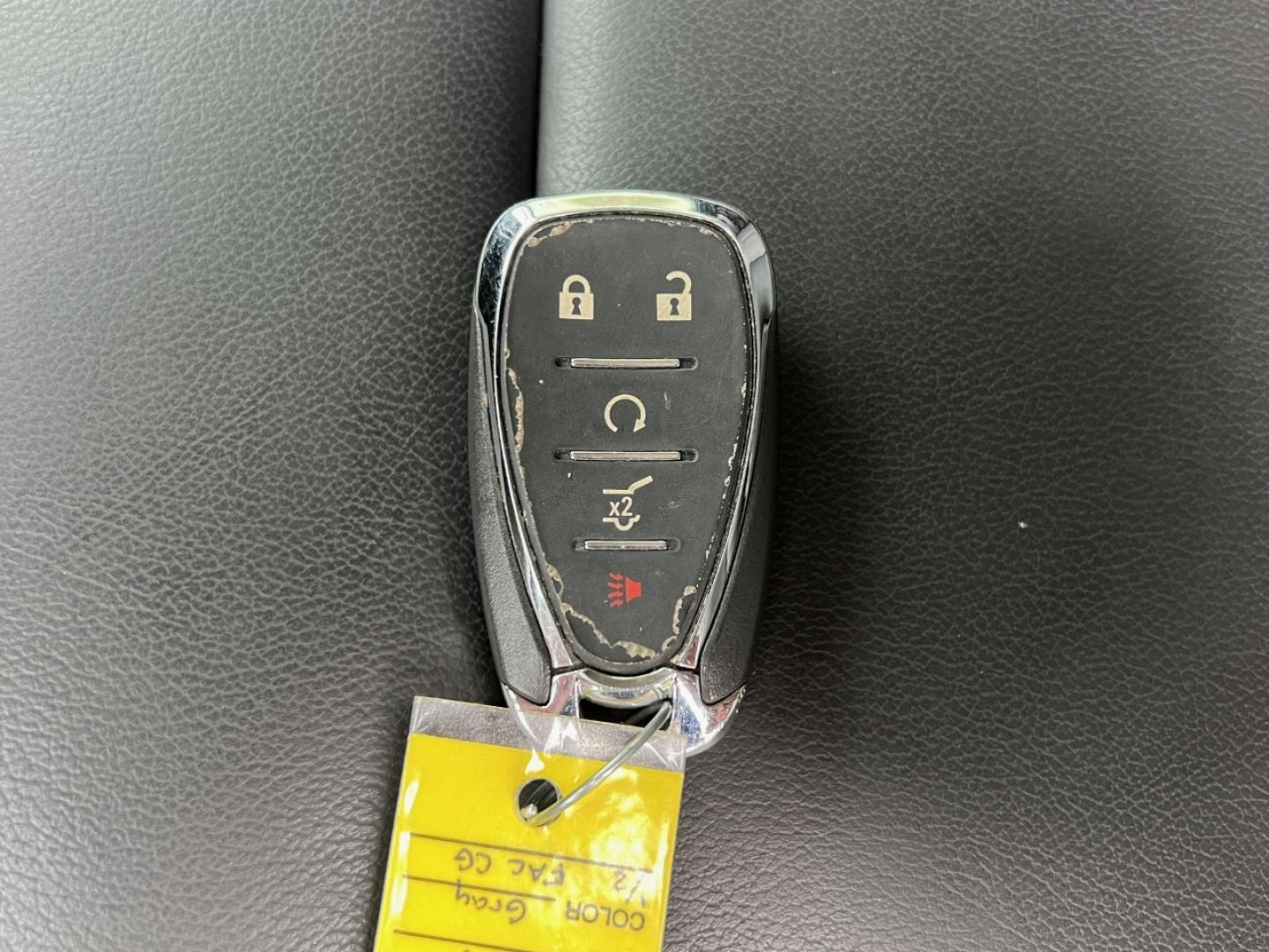 2019 GRAY /Black Leather Chevrolet Traverse RS (1GNERJKX9KJ) with an 2.0L 4 Cyl. TURBO engine, Automatic transmission, located at 506 S. Kingshighway, Cape Girardeau, MO, 63703, (573) 235-5000, 37.294994, -89.556206 - 2019 Chevrolet Traverse RS 1-Owner 96xxx miles Front Wheel Drive 2.0L 4 Cyl. Automatic Leather 3rd Row Navigation Backup Camera Power/Heated Seats Bluetooth Remote Start Cruise Power Windows/Locks/Mirrors We have financing available and we accept trades! Fill out a credit application - Photo#6