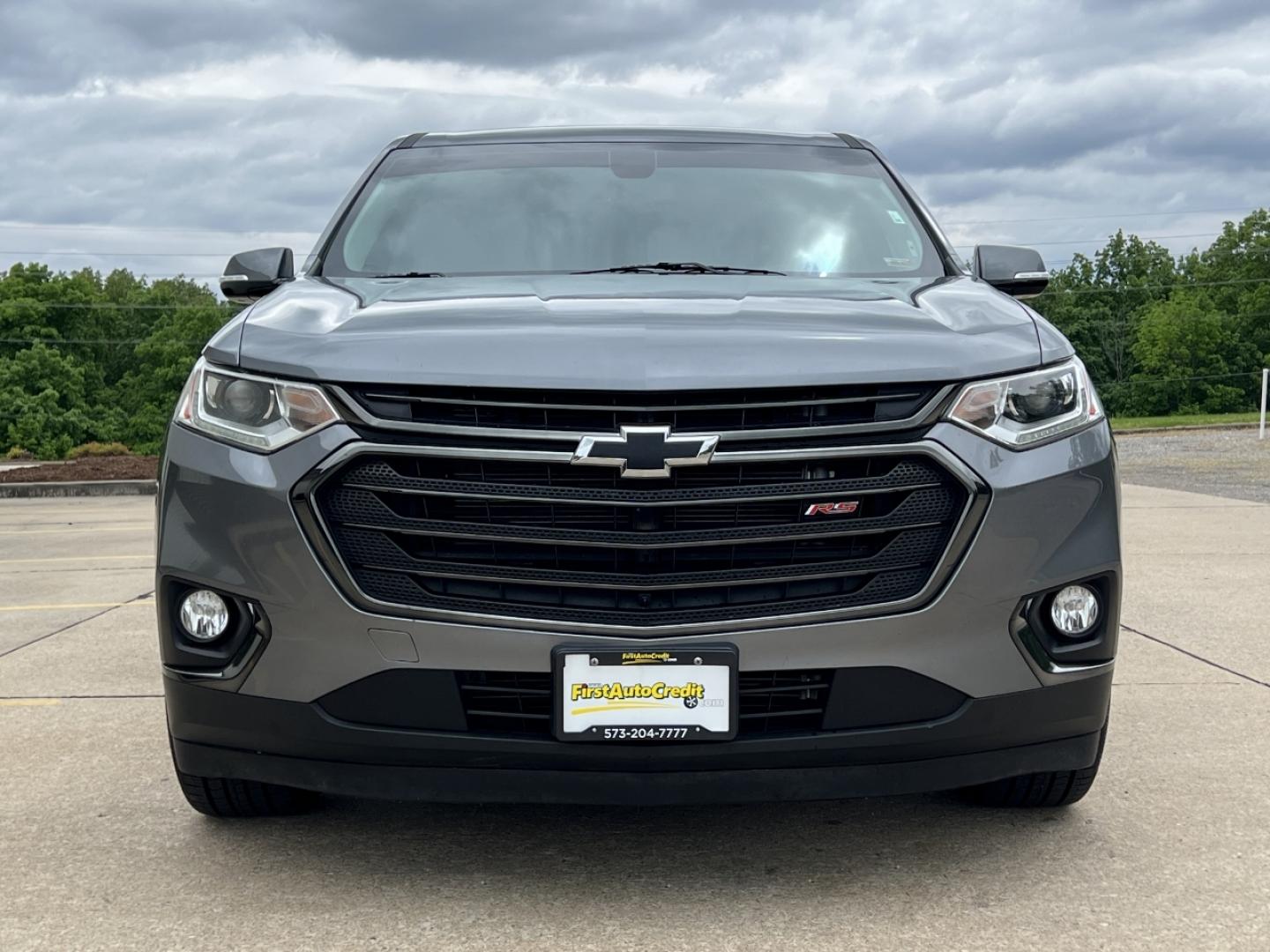 2019 GRAY /Black Leather Chevrolet Traverse RS (1GNERJKX9KJ) with an 2.0L 4 Cyl. TURBO engine, Automatic transmission, located at 506 S. Kingshighway, Cape Girardeau, MO, 63703, (573) 235-5000, 37.294994, -89.556206 - 2019 Chevrolet Traverse RS 1-Owner 96xxx miles Front Wheel Drive 2.0L 4 Cyl. Automatic Leather 3rd Row Navigation Backup Camera Power/Heated Seats Bluetooth Remote Start Cruise Power Windows/Locks/Mirrors We have financing available and we accept trades! Fill out a credit application - Photo#13