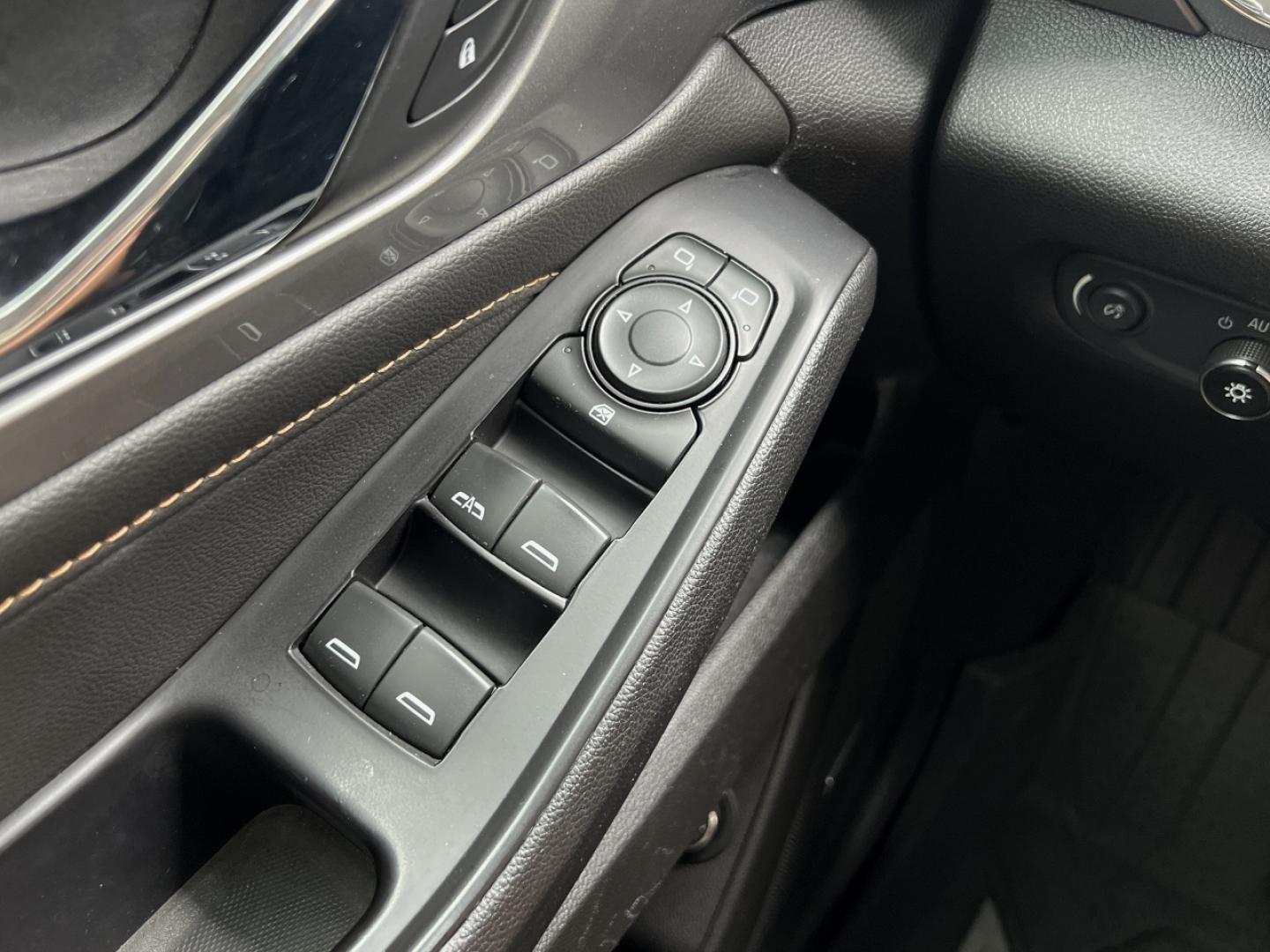 2019 GRAY /Black Leather Chevrolet Traverse RS (1GNERJKX9KJ) with an 2.0L 4 Cyl. TURBO engine, Automatic transmission, located at 506 S. Kingshighway, Cape Girardeau, MO, 63703, (573) 235-5000, 37.294994, -89.556206 - 2019 Chevrolet Traverse RS 1-Owner 96xxx miles Front Wheel Drive 2.0L 4 Cyl. Automatic Leather 3rd Row Navigation Backup Camera Power/Heated Seats Bluetooth Remote Start Cruise Power Windows/Locks/Mirrors We have financing available and we accept trades! Fill out a credit application - Photo#30