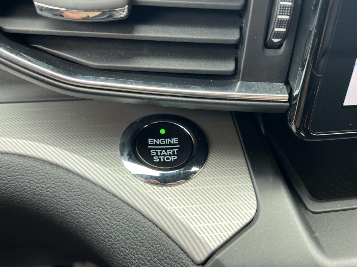2020 SILVER /Black Leather Ford Explorer XLT 2WD (1FMSK7DHXLG) with an 2.3L 4 Cyl. engine, Automatic transmission, located at 506 S. Kingshighway, Cape Girardeau, MO, 63703, (573) 235-5000, 37.294994, -89.556206 - 2020 Ford Explorer XLT Local 1-Owner 87xxx miles Rear Wheel Drive 2.3L 4 Cyl. Automatic Leather 3rd Row Backup Camera Bluetooth Remote Start Cruise Power Windows/Locks/Mirrors We have financing available and we accept trades! Fill out a credit application on our website or come by today - Photo#25
