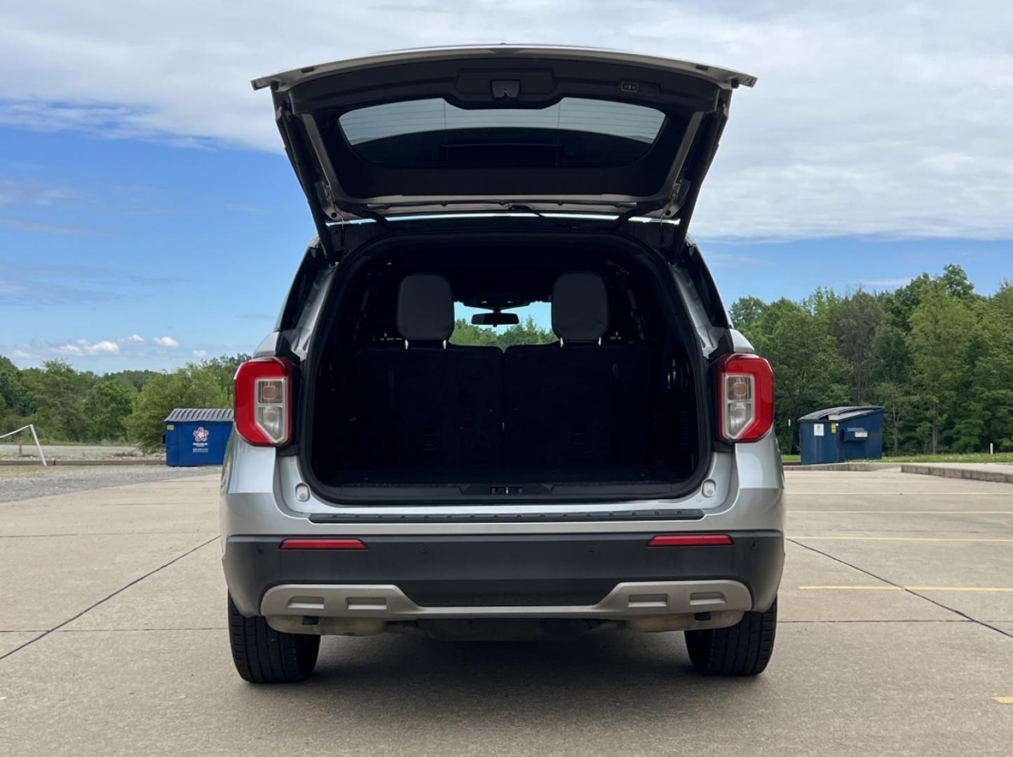2020 SILVER /Black Leather Ford Explorer XLT 2WD (1FMSK7DHXLG) with an 2.3L 4 Cyl. engine, Automatic transmission, located at 506 S. Kingshighway, Cape Girardeau, MO, 63703, (573) 235-5000, 37.294994, -89.556206 - 2020 Ford Explorer XLT Local 1-Owner 87xxx miles Rear Wheel Drive 2.3L 4 Cyl. Automatic Leather 3rd Row Backup Camera Bluetooth Remote Start Cruise Power Windows/Locks/Mirrors We have financing available and we accept trades! Fill out a credit application on our website or come by today - Photo#19