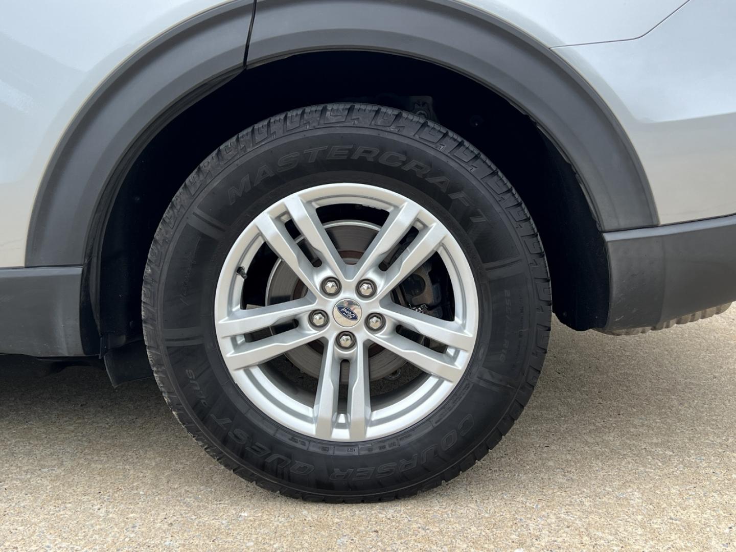 2020 SILVER /Black Leather Ford Explorer XLT 2WD (1FMSK7DHXLG) with an 2.3L 4 Cyl. engine, Automatic transmission, located at 506 S. Kingshighway, Cape Girardeau, MO, 63703, (573) 235-5000, 37.294994, -89.556206 - 2020 Ford Explorer XLT Local 1-Owner 87xxx miles Rear Wheel Drive 2.3L 4 Cyl. Automatic Leather 3rd Row Backup Camera Bluetooth Remote Start Cruise Power Windows/Locks/Mirrors We have financing available and we accept trades! Fill out a credit application on our website or come by today - Photo#39