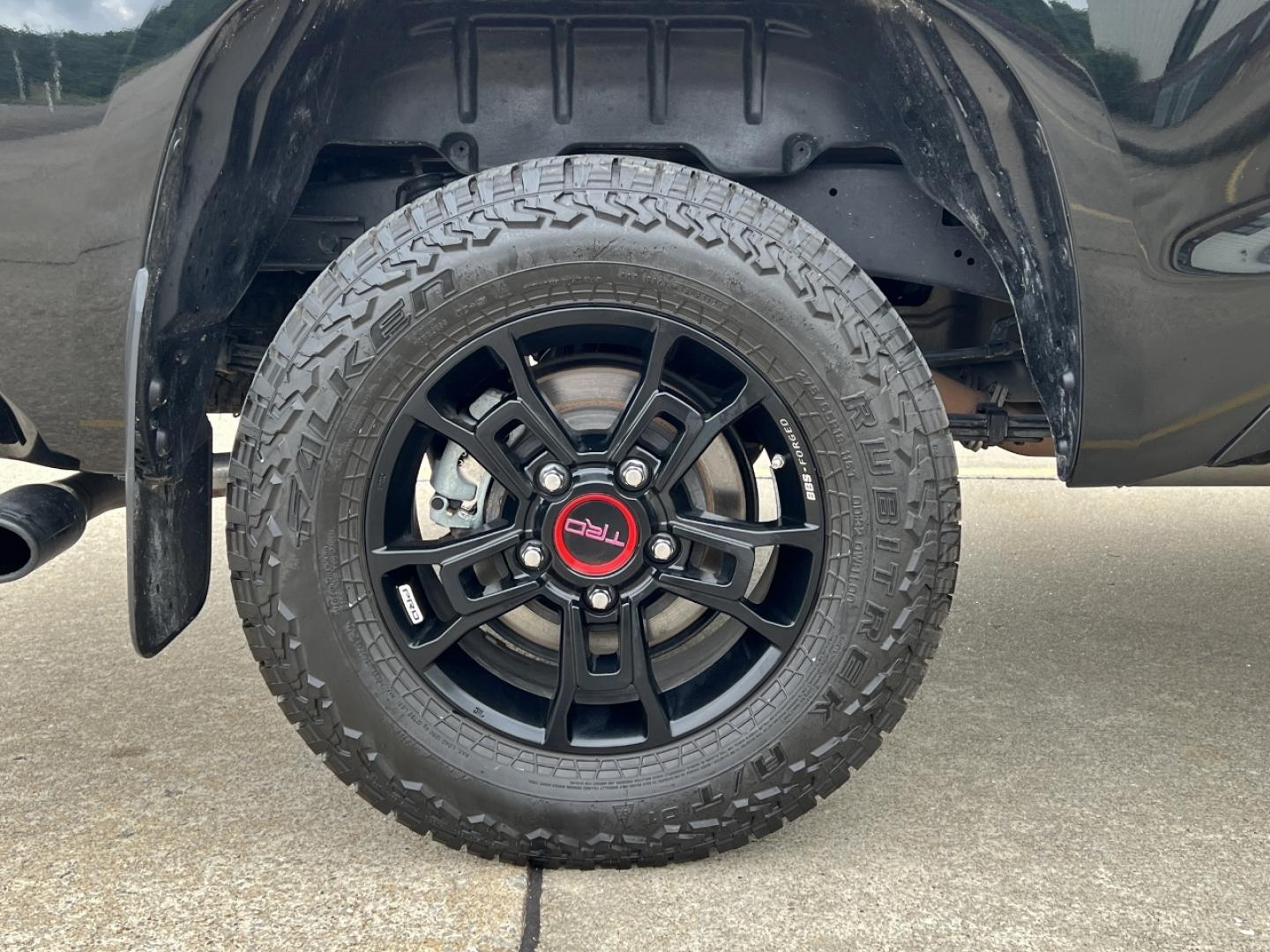 2019 BLACK /Black Leather Toyota Tundra TRD Pro 4x4 (5TFDY5F18KX) with an 5.7L V8 engine, Automatic transmission, located at 506 S. Kingshighway, Cape Girardeau, MO, 63703, (573) 235-5000, 37.294994, -89.556206 - 2019 Toyota Tundra TRD Pro 89xxx miles 4x4 5.7L V8 Automatic Leather Navigation Backup Camera Power Driver Seat Heated Seats Sunroof Bluetooth Cruise Power Windows/Locks/Mirrors We have financing available and we accept trades! Fill out a credit application on our website or come by to - Photo#39