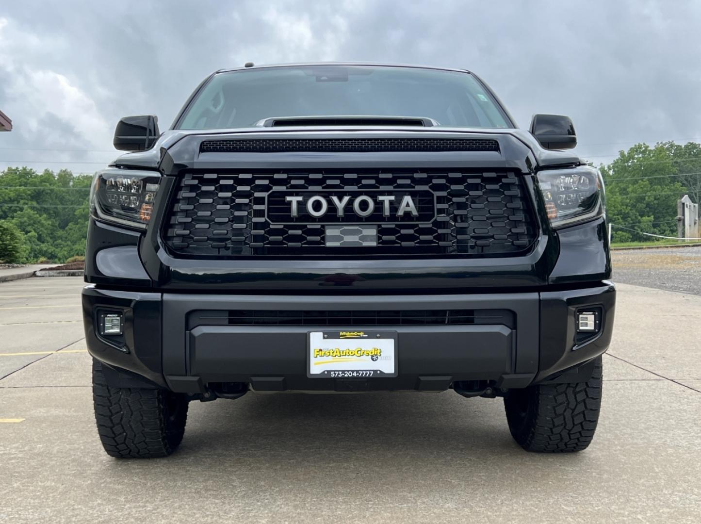2019 BLACK /Black Leather Toyota Tundra TRD Pro 4x4 (5TFDY5F18KX) with an 5.7L V8 engine, Automatic transmission, located at 506 S. Kingshighway, Cape Girardeau, MO, 63703, (573) 235-5000, 37.294994, -89.556206 - 2019 Toyota Tundra TRD Pro 89xxx miles 4x4 5.7L V8 Automatic Leather Navigation Backup Camera Power Driver Seat Heated Seats Sunroof Bluetooth Cruise Power Windows/Locks/Mirrors We have financing available and we accept trades! Fill out a credit application on our website or come by to - Photo#13