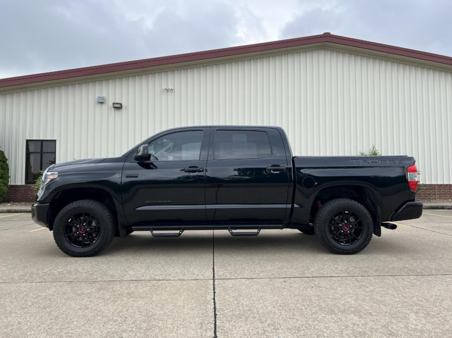 2019 BLACK /Black Leather Toyota Tundra TRD Pro 4x4 (5TFDY5F18KX) with an 5.7L V8 engine, Automatic transmission, located at 506 S. Kingshighway, Cape Girardeau, MO, 63703, (573) 235-5000, 37.294994, -89.556206 - 2019 Toyota Tundra TRD Pro 89xxx miles 4x4 5.7L V8 Automatic Leather Navigation Backup Camera Power Driver Seat Heated Seats Sunroof Bluetooth Cruise Power Windows/Locks/Mirrors We have financing available and we accept trades! Fill out a credit application on our website or come by to - Photo#8