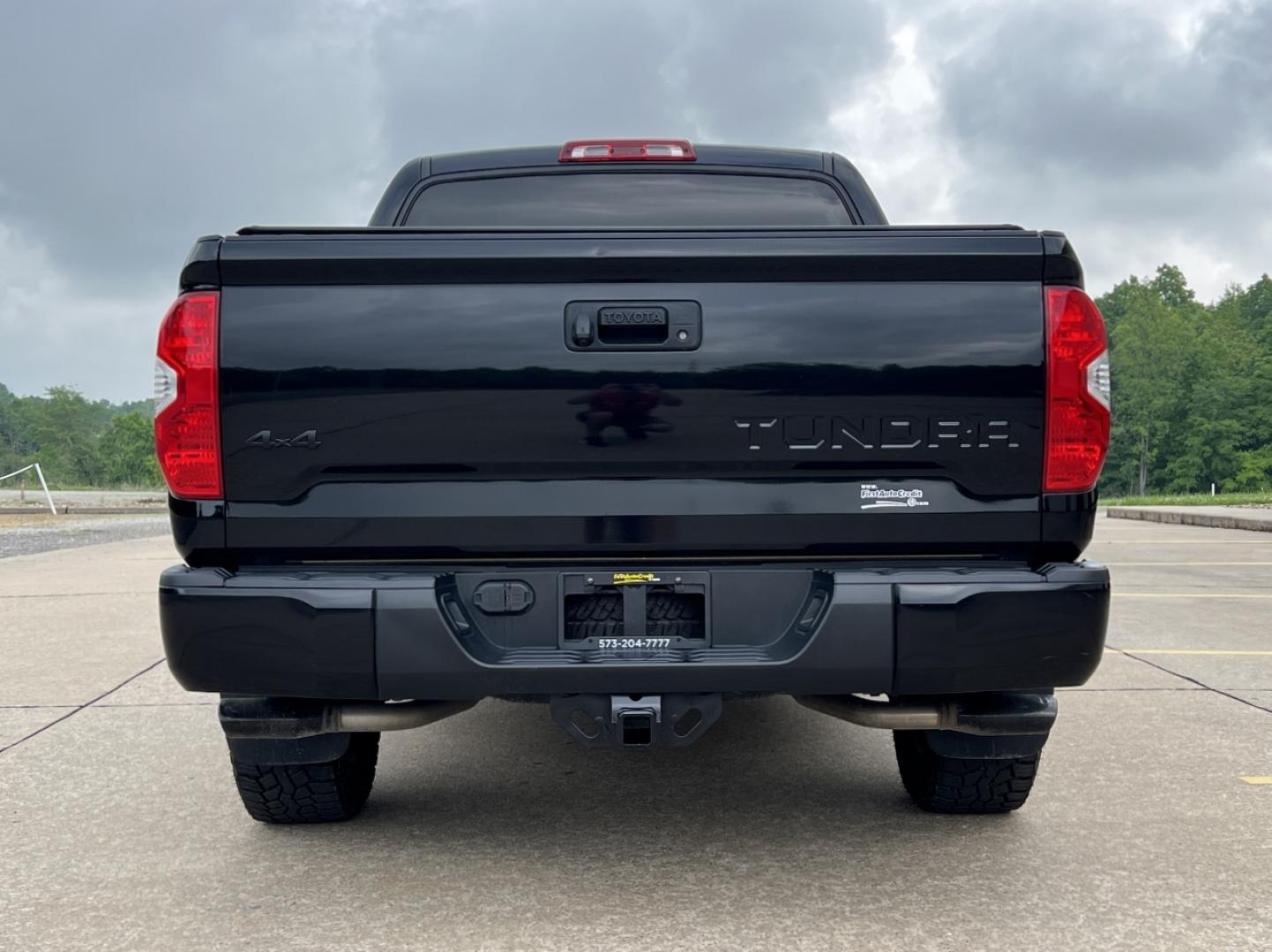 2019 BLACK /Black Leather Toyota Tundra TRD Pro 4x4 (5TFDY5F18KX) with an 5.7L V8 engine, Automatic transmission, located at 506 S. Kingshighway, Cape Girardeau, MO, 63703, (573) 235-5000, 37.294994, -89.556206 - 2019 Toyota Tundra TRD Pro 89xxx miles 4x4 5.7L V8 Automatic Leather Navigation Backup Camera Power Driver Seat Heated Seats Sunroof Bluetooth Cruise Power Windows/Locks/Mirrors We have financing available and we accept trades! Fill out a credit application on our website or come by to - Photo#12