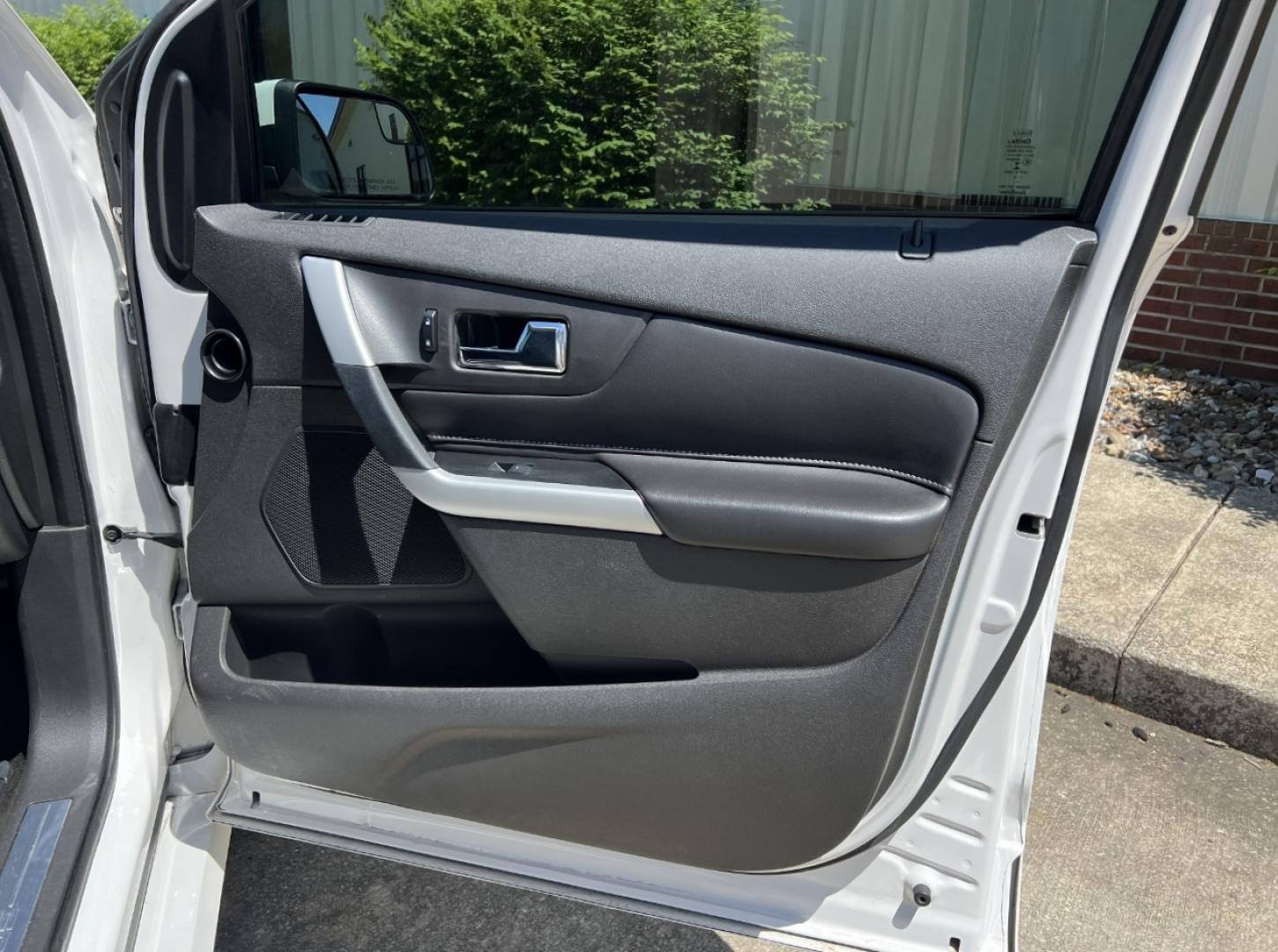 2014 WHITE /Black Leather Ford Edge Sport AWD (2FMDK4AK7EB) with an 3.7L V6 engine, Automatic transmission, located at 506 S. Kingshighway, Cape Girardeau, MO, 63703, (573) 235-5000, 37.294994, -89.556206 - 2014 Ford Edge Sport 138xxx miles All Wheel Drive 3.7L V6 Automatic Leather Navigation Backup Camera Power/Heated Seats Sunroof Bluetooth Remote Start Cruise Power Windows/Locks/Mirrors We have financing available and we accept trades! Fill out a credit application on our website or co - Photo#17