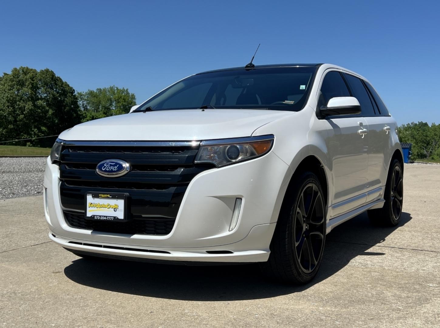 2014 WHITE /Black Leather Ford Edge Sport AWD (2FMDK4AK7EB) with an 3.7L V6 engine, Automatic transmission, located at 506 S. Kingshighway, Cape Girardeau, MO, 63703, (573) 235-5000, 37.294994, -89.556206 - 2014 Ford Edge Sport 138xxx miles All Wheel Drive 3.7L V6 Automatic Leather Navigation Backup Camera Power/Heated Seats Sunroof Bluetooth Remote Start Cruise Power Windows/Locks/Mirrors We have financing available and we accept trades! Fill out a credit application on our website or co - Photo#8
