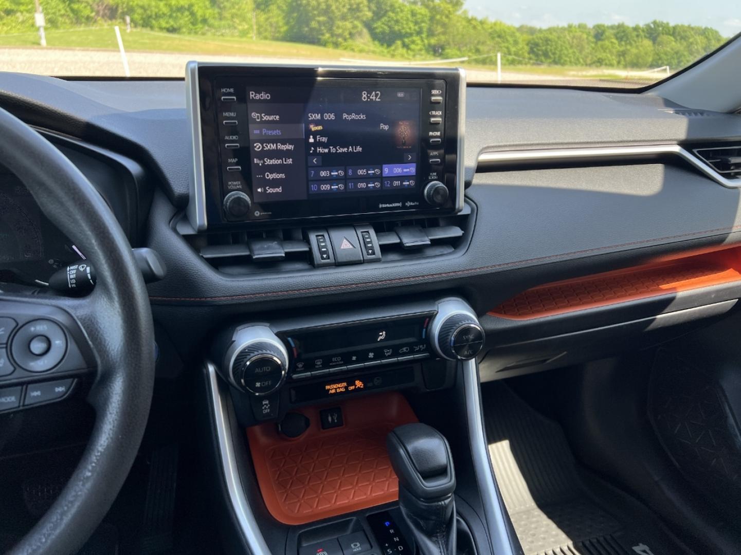 2019 BLACK /Black Leather Toyota RAV4 Adventure AWD (2T3J1RFV8KW) with an 2.5L 4 Cyl. engine, Automatic transmission, located at 506 S. Kingshighway, Cape Girardeau, MO, 63703, (573) 235-5000, 37.294994, -89.556206 - 2019 Toyota RAV4 Adventure 105xxx miles All Wheel Drive 2.5L 4 Cyl. Automatic Leather Backup Camera Power Driver Seat Bluetooth Cruise Power Windows/Locks/Mirrors We have financing available and we accept trades! Fill out a credit application on our website or come by today! If you have - Photo#25