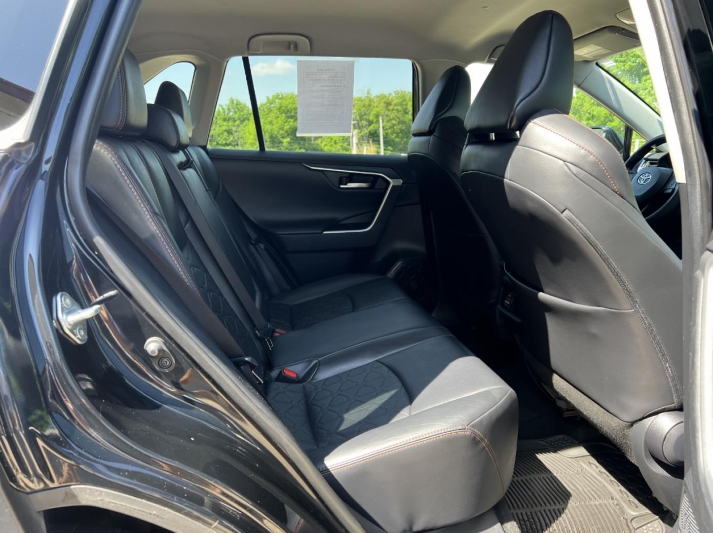 2019 BLACK /Black Leather Toyota RAV4 Adventure AWD (2T3J1RFV8KW) with an 2.5L 4 Cyl. engine, Automatic transmission, located at 506 S. Kingshighway, Cape Girardeau, MO, 63703, (573) 235-5000, 37.294994, -89.556206 - 2019 Toyota RAV4 Adventure 105xxx miles All Wheel Drive 2.5L 4 Cyl. Automatic Leather Backup Camera Power Driver Seat Bluetooth Cruise Power Windows/Locks/Mirrors We have financing available and we accept trades! Fill out a credit application on our website or come by today! If you have - Photo#16