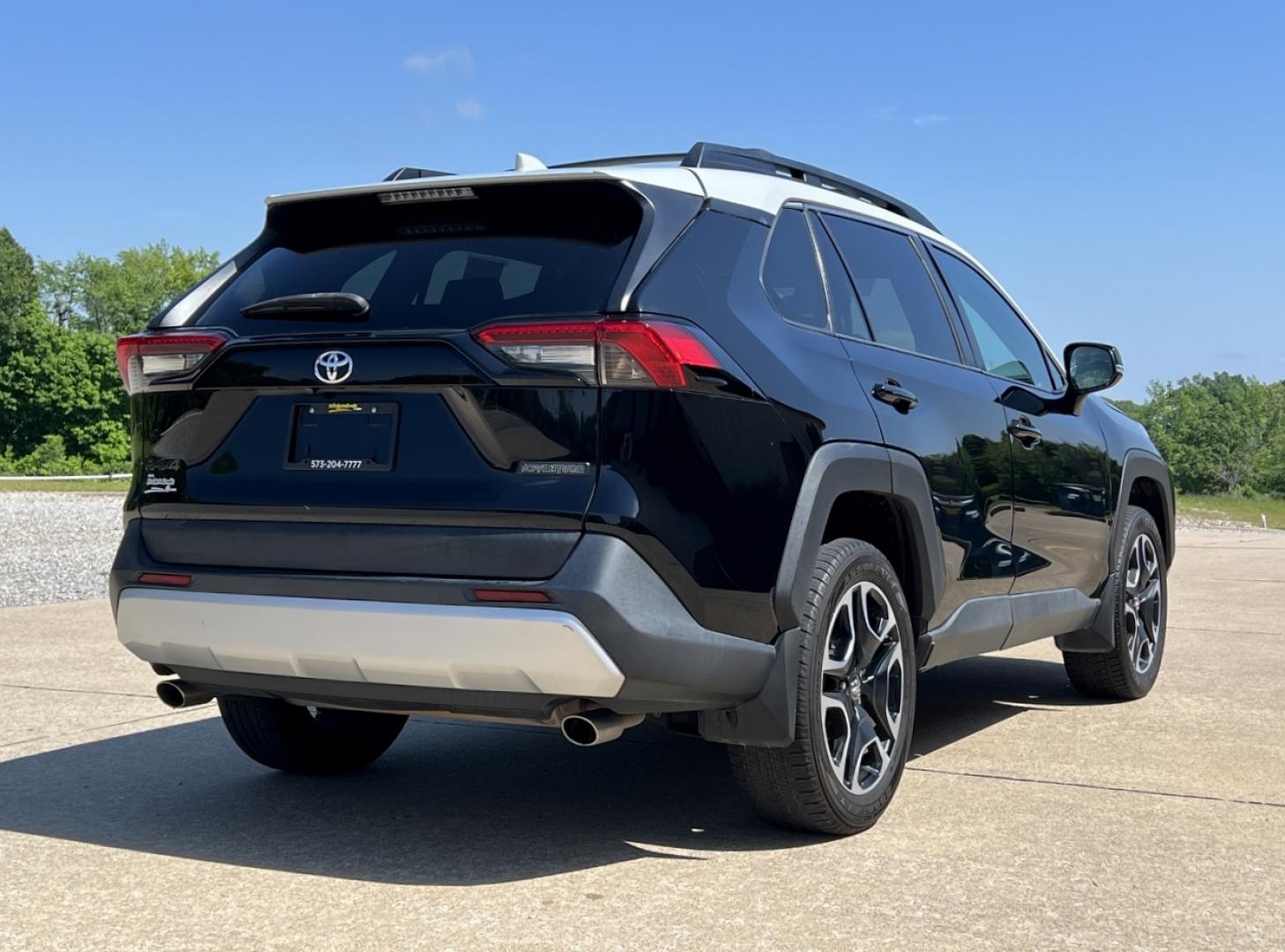 2019 BLACK /Black Leather Toyota RAV4 Adventure AWD (2T3J1RFV8KW) with an 2.5L 4 Cyl. engine, Automatic transmission, located at 506 S. Kingshighway, Cape Girardeau, MO, 63703, (573) 235-5000, 37.294994, -89.556206 - 2019 Toyota RAV4 Adventure 105xxx miles All Wheel Drive 2.5L 4 Cyl. Automatic Leather Backup Camera Power Driver Seat Bluetooth Cruise Power Windows/Locks/Mirrors We have financing available and we accept trades! Fill out a credit application on our website or come by today! If you have - Photo#7