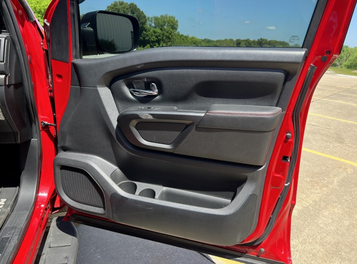 2021 RED /Black Leather/Cloth Nissan Titan PRO-4X (1N6AA1ED5MN) with an 5.6L V8 engine, Automatic transmission, located at 506 S. Kingshighway, Cape Girardeau, MO, 63703, (573) 235-5000, 37.294994, -89.556206 - 2021 Nissan Titan PRO-4X 1-Owner 136xxx miles 4x4 5.6L V8 Automatic Navigation Backup Camera Power Driver Seat Bluetooth Cruise Power Windows/Locks/Mirrors We have financing available and we accept trades! Fill out a credit application on our website or come by today! If you have any qu - Photo#15