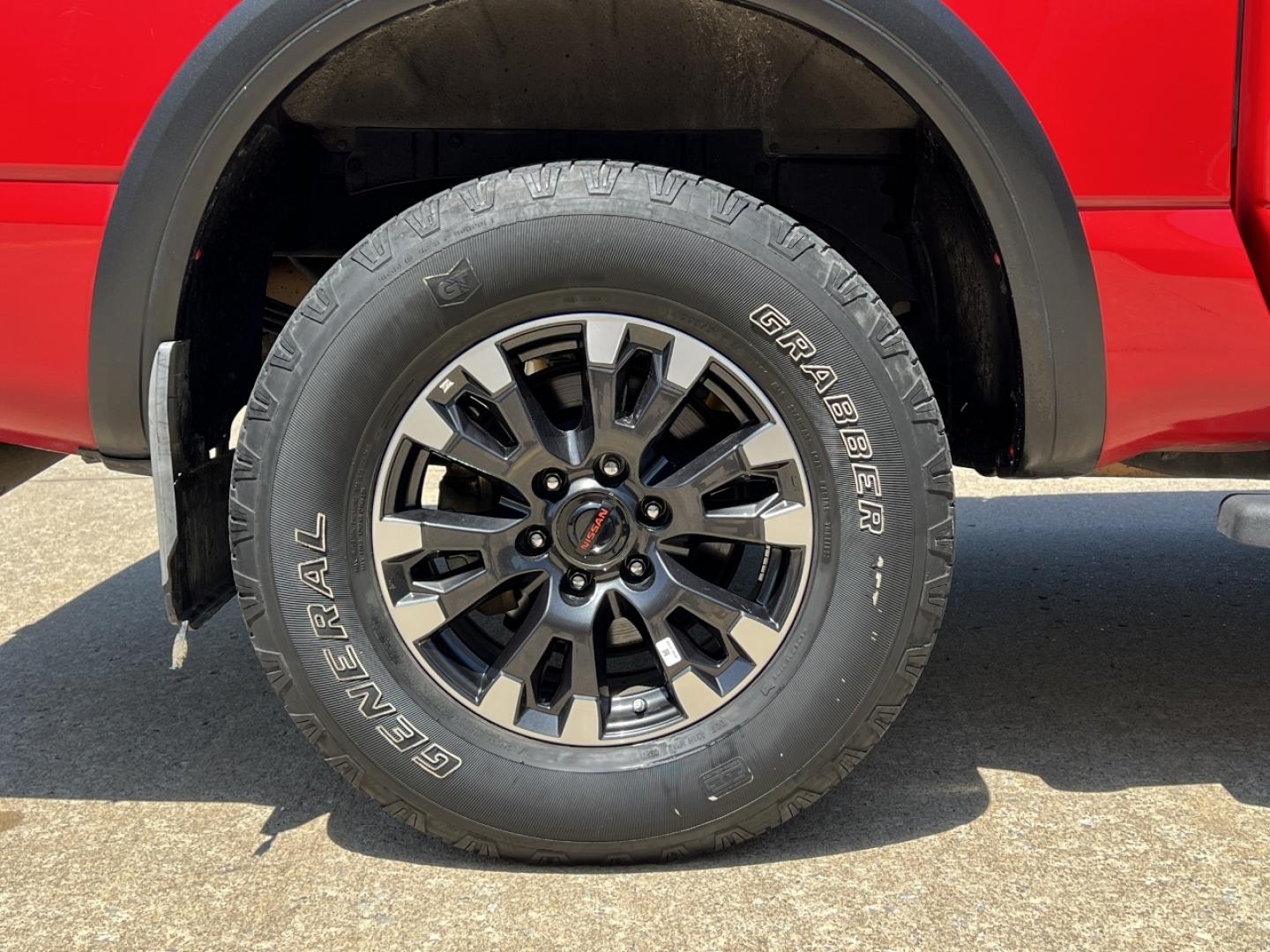 2021 RED /Black Leather/Cloth Nissan Titan PRO-4X (1N6AA1ED5MN) with an 5.6L V8 engine, Automatic transmission, located at 506 S. Kingshighway, Cape Girardeau, MO, 63703, (573) 235-5000, 37.294994, -89.556206 - 2021 Nissan Titan PRO-4X 1-Owner 136xxx miles 4x4 5.6L V8 Automatic Navigation Backup Camera Power Driver Seat Bluetooth Cruise Power Windows/Locks/Mirrors We have financing available and we accept trades! Fill out a credit application on our website or come by today! If you have any qu - Photo#38