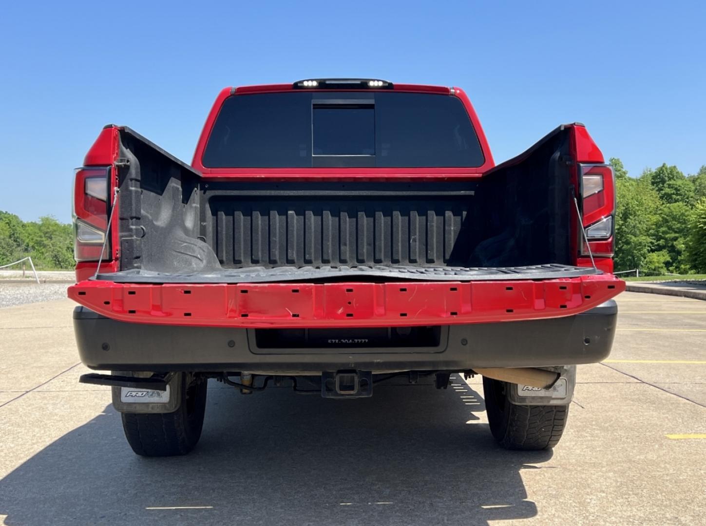 2021 RED /Black Leather/Cloth Nissan Titan PRO-4X (1N6AA1ED5MN) with an 5.6L V8 engine, Automatic transmission, located at 506 S. Kingshighway, Cape Girardeau, MO, 63703, (573) 235-5000, 37.294994, -89.556206 - 2021 Nissan Titan PRO-4X 1-Owner 136xxx miles 4x4 5.6L V8 Automatic Navigation Backup Camera Power Driver Seat Bluetooth Cruise Power Windows/Locks/Mirrors We have financing available and we accept trades! Fill out a credit application on our website or come by today! If you have any qu - Photo#19