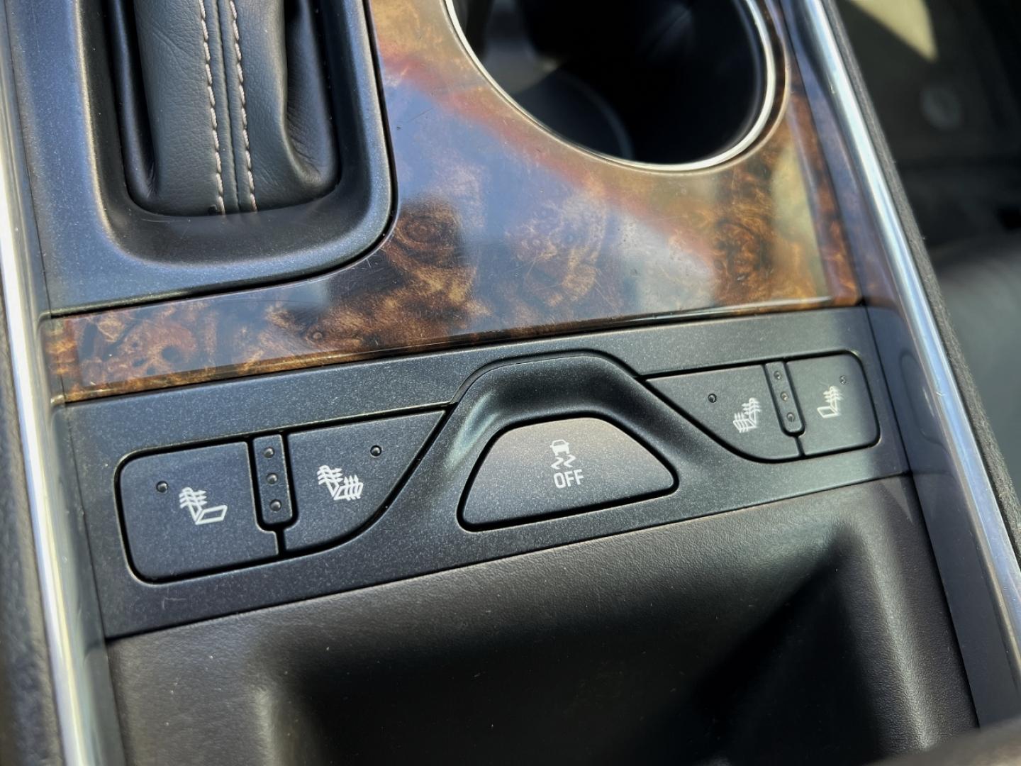 2014 BLUE /Black Leather Chevrolet Impala LTZ (2G1155S34E9) with an 3.6L V6 engine, Automatic transmission, located at 506 S. Kingshighway, Cape Girardeau, MO, 63703, (573) 235-5000, 37.294994, -89.556206 - 2014 Chevrolet Impala LTZ 105xxx miles Front Wheel Drive 3.6L V6 Automatic Leather Power/Heated Seats Backup Camera Sunroof Remote Start Cruise Power Windows/Locks/Mirrors We have financing available and we accept trades! Fill out a credit application on our website or come by today! If - Photo#3