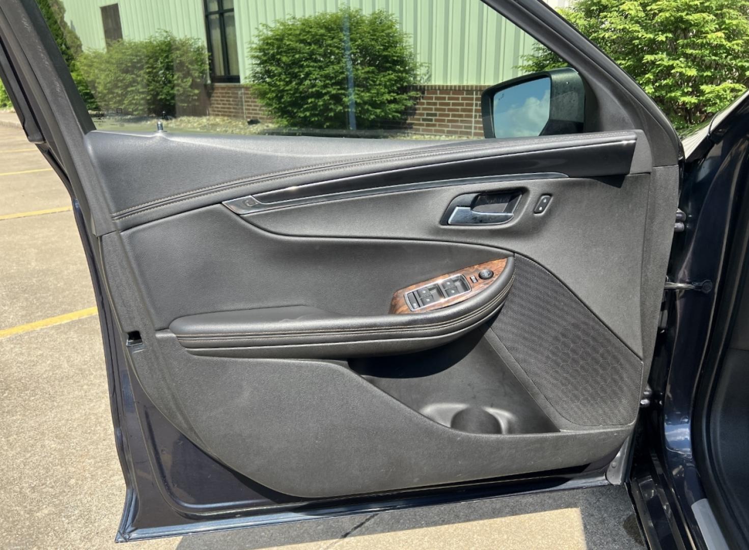 2014 BLUE /Black Leather Chevrolet Impala LTZ (2G1155S34E9) with an 3.6L V6 engine, Automatic transmission, located at 506 S. Kingshighway, Cape Girardeau, MO, 63703, (573) 235-5000, 37.294994, -89.556206 - 2014 Chevrolet Impala LTZ 105xxx miles Front Wheel Drive 3.6L V6 Automatic Leather Power/Heated Seats Backup Camera Sunroof Remote Start Cruise Power Windows/Locks/Mirrors We have financing available and we accept trades! Fill out a credit application on our website or come by today! If - Photo#14