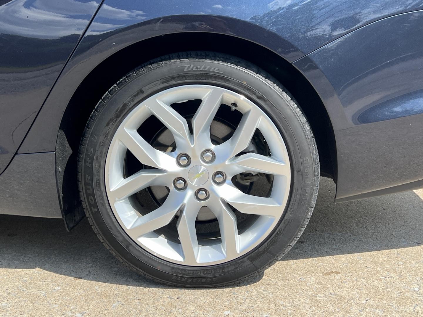 2014 BLUE /Black Leather Chevrolet Impala LTZ (2G1155S34E9) with an 3.6L V6 engine, Automatic transmission, located at 506 S. Kingshighway, Cape Girardeau, MO, 63703, (573) 235-5000, 37.294994, -89.556206 - 2014 Chevrolet Impala LTZ 105xxx miles Front Wheel Drive 3.6L V6 Automatic Leather Power/Heated Seats Backup Camera Sunroof Remote Start Cruise Power Windows/Locks/Mirrors We have financing available and we accept trades! Fill out a credit application on our website or come by today! If - Photo#39