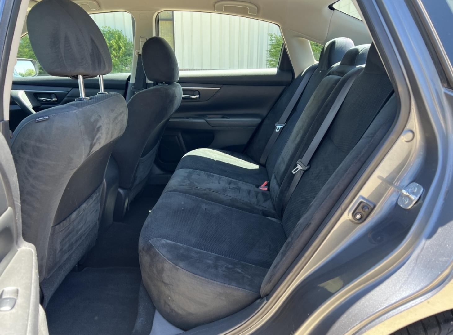 2015 GRAY /Black Cloth Nissan Altima 2.5 S (1N4AL3AP7FC) with an 2.5L 4 Cyl. engine, Continuously Variable Transmission transmission, located at 506 S. Kingshighway, Cape Girardeau, MO, 63703, (573) 235-5000, 37.294994, -89.556206 - 2015 Nissan Altima 2.5 S 128xxx miles Front Wheel Drive 2.5L 4 Cyl. Automatic Power Driver Seat Cruise Power Windows/Locks/Mirrors We have financing available and we accept trades! Fill out a credit application on our website or come by today! If you have any questions, give us a call at (5 - Photo#14