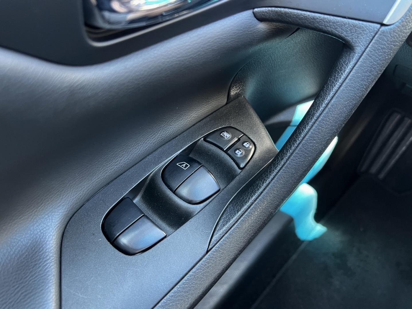 2015 GRAY /Black Cloth Nissan Altima 2.5 S (1N4AL3AP7FC) with an 2.5L 4 Cyl. engine, Continuously Variable Transmission transmission, located at 506 S. Kingshighway, Cape Girardeau, MO, 63703, (573) 235-5000, 37.294994, -89.556206 - 2015 Nissan Altima 2.5 S 128xxx miles Front Wheel Drive 2.5L 4 Cyl. Automatic Power Driver Seat Cruise Power Windows/Locks/Mirrors We have financing available and we accept trades! Fill out a credit application on our website or come by today! If you have any questions, give us a call at (5 - Photo#23