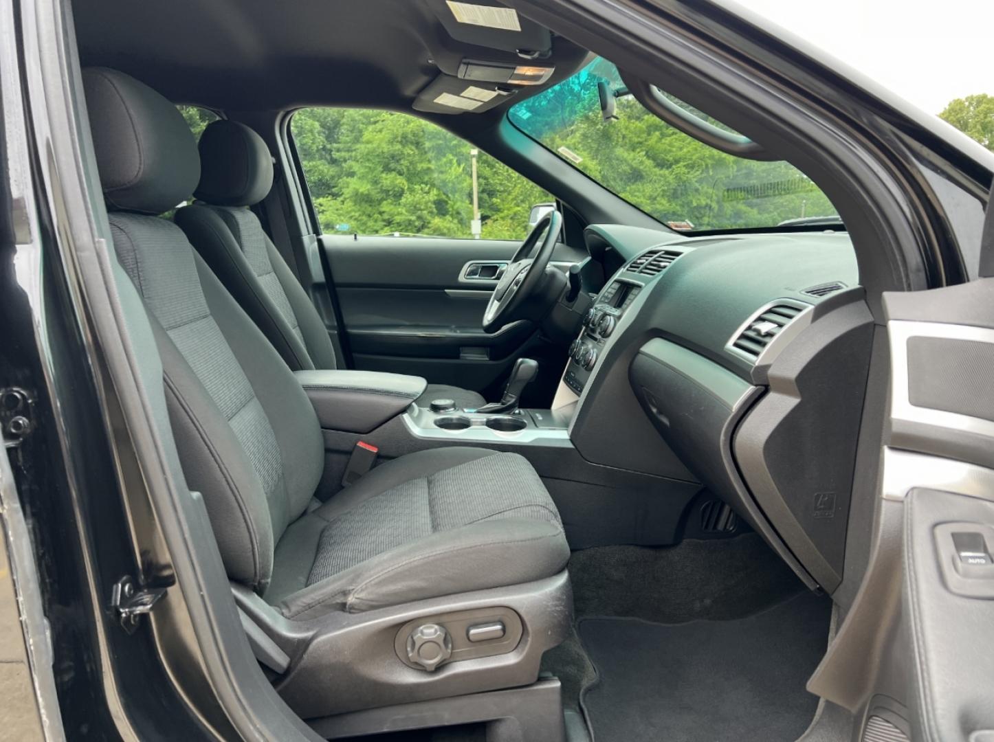 2015 BLACK /Black Cloth Ford Explorer XLT 4WD (1FM5K8D85FG) with an 3.5L V6 engine, Automatic transmission, located at 506 S. Kingshighway, Cape Girardeau, MO, 63703, (573) 235-5000, 37.294994, -89.556206 - 2015 Ford Explorer XLT Only 84xxx miles 4 Wheel Drive 3.5L V6 Automatic 3rd Row Power Seats Bluetooth Cruise Power Windows/Locks/Mirrors We have financing available and we accept trades! Fill out a credit application on our website or come by today! If you have any questions, give us a ca - Photo#13