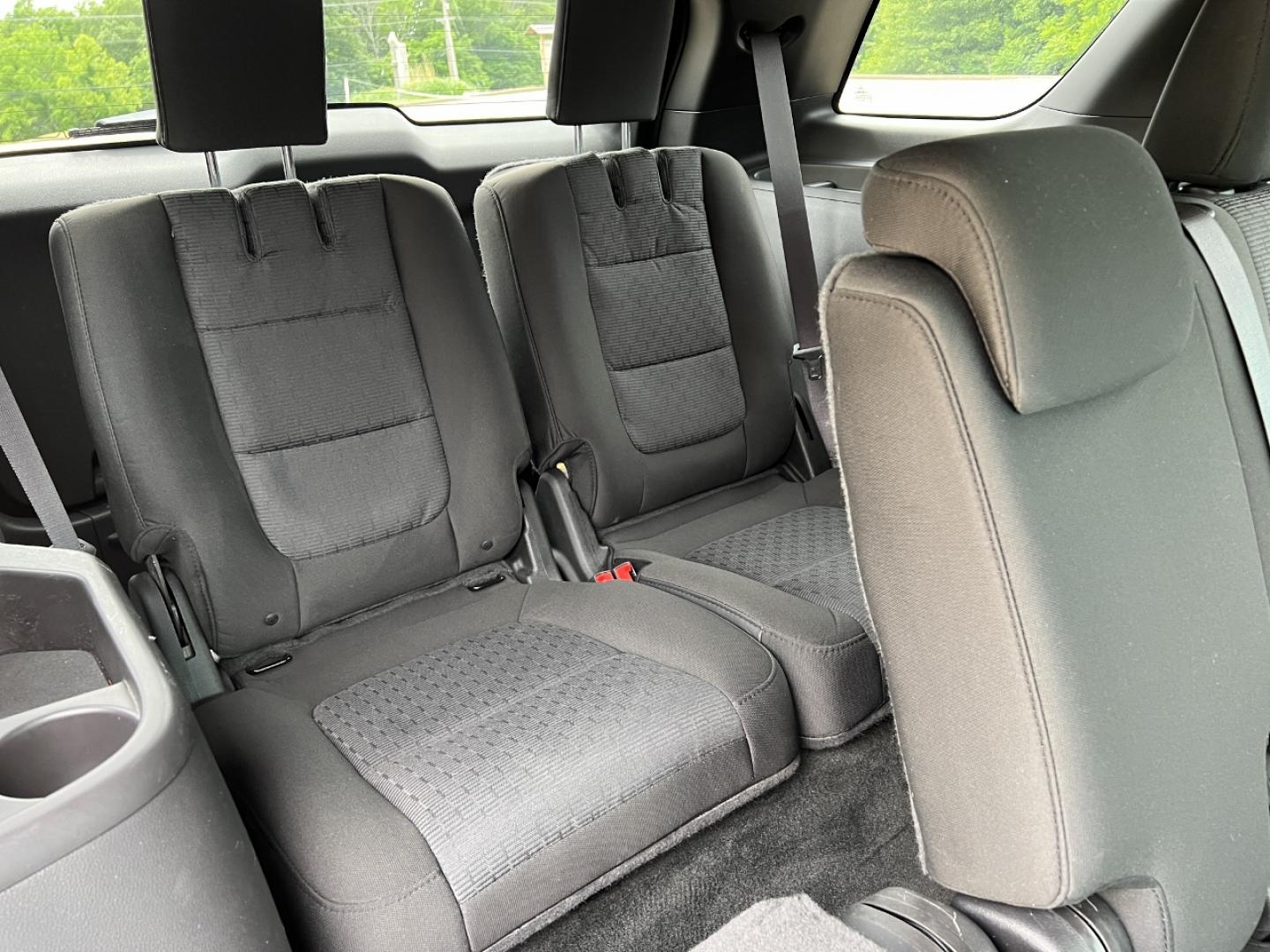 2015 BLACK /Black Cloth Ford Explorer XLT 4WD (1FM5K8D85FG) with an 3.5L V6 engine, Automatic transmission, located at 506 S. Kingshighway, Cape Girardeau, MO, 63703, (573) 235-5000, 37.294994, -89.556206 - 2015 Ford Explorer XLT Only 84xxx miles 4 Wheel Drive 3.5L V6 Automatic 3rd Row Power Seats Bluetooth Cruise Power Windows/Locks/Mirrors We have financing available and we accept trades! Fill out a credit application on our website or come by today! If you have any questions, give us a ca - Photo#16