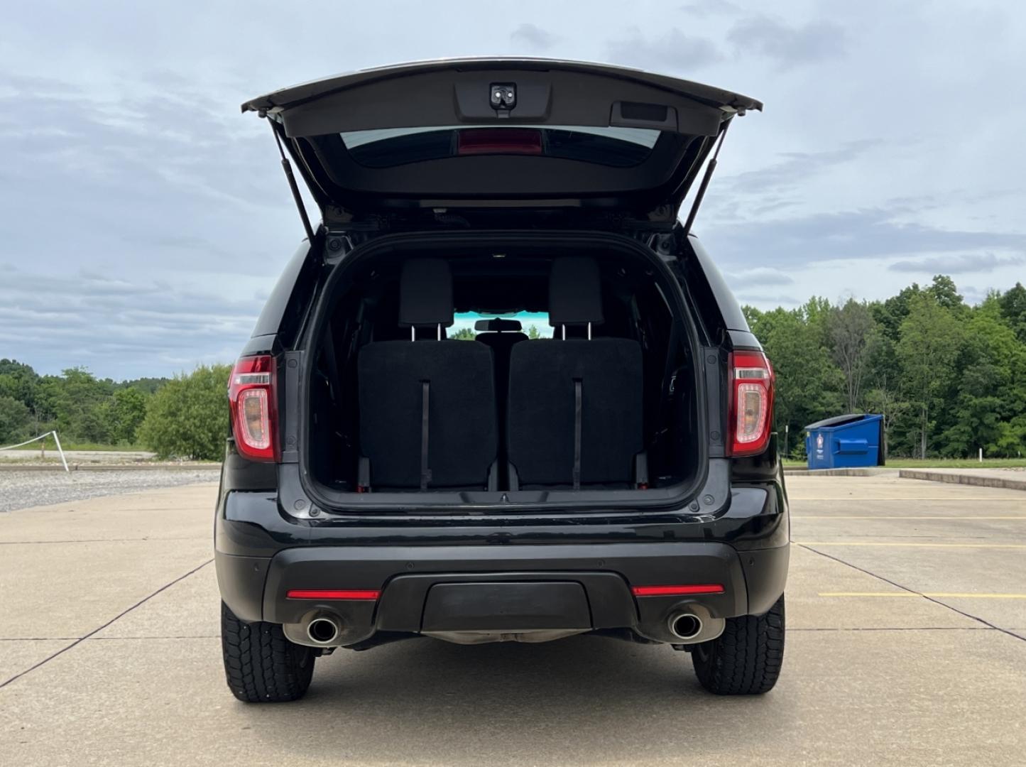 2015 BLACK /Black Cloth Ford Explorer XLT 4WD (1FM5K8D85FG) with an 3.5L V6 engine, Automatic transmission, located at 506 S. Kingshighway, Cape Girardeau, MO, 63703, (573) 235-5000, 37.294994, -89.556206 - 2015 Ford Explorer XLT Only 84xxx miles 4 Wheel Drive 3.5L V6 Automatic 3rd Row Power Seats Bluetooth Cruise Power Windows/Locks/Mirrors We have financing available and we accept trades! Fill out a credit application on our website or come by today! If you have any questions, give us a ca - Photo#17