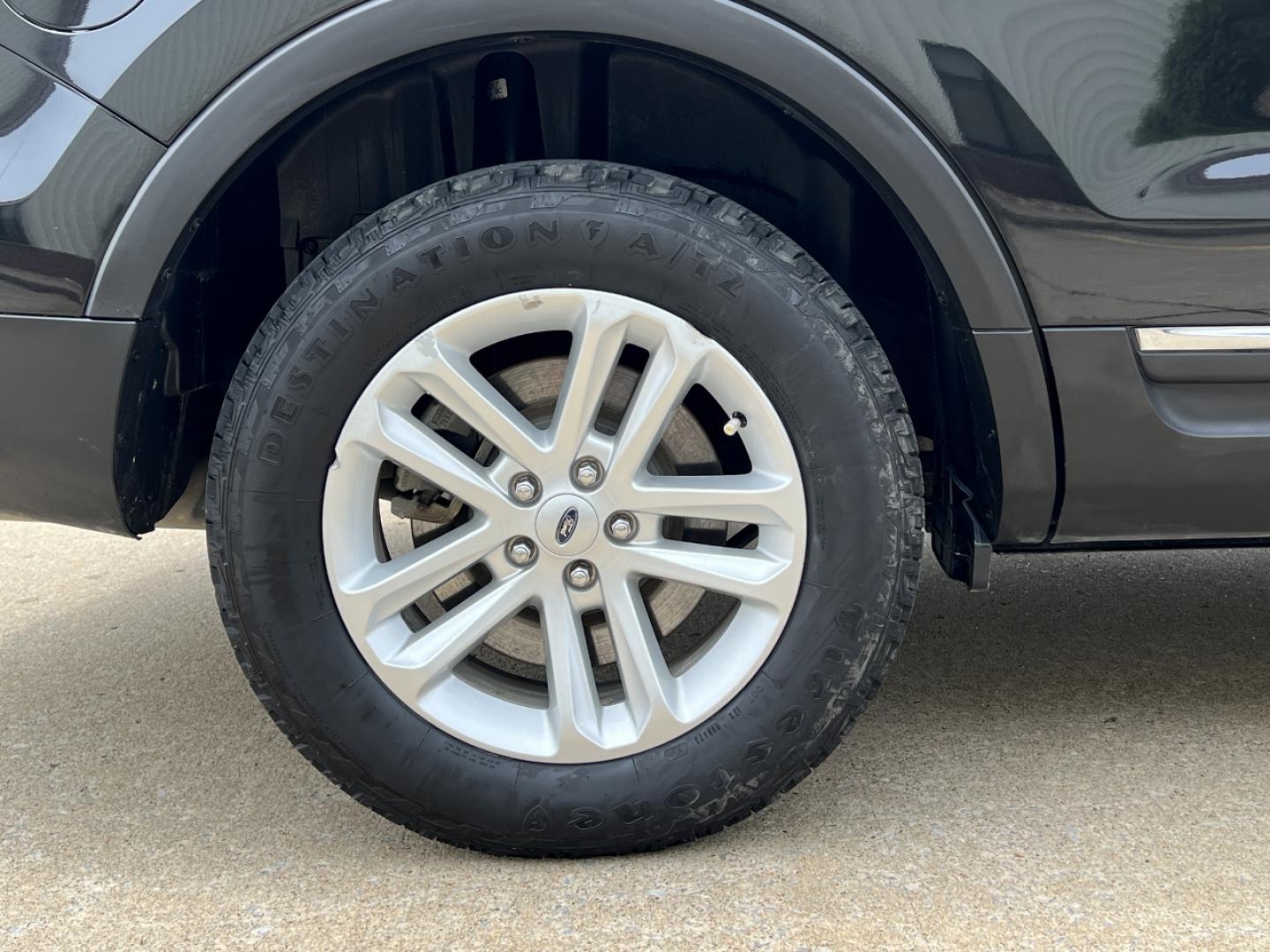 2015 BLACK /Black Cloth Ford Explorer XLT 4WD (1FM5K8D85FG) with an 3.5L V6 engine, Automatic transmission, located at 506 S. Kingshighway, Cape Girardeau, MO, 63703, (573) 235-5000, 37.294994, -89.556206 - 2015 Ford Explorer XLT Only 84xxx miles 4 Wheel Drive 3.5L V6 Automatic 3rd Row Power Seats Bluetooth Cruise Power Windows/Locks/Mirrors We have financing available and we accept trades! Fill out a credit application on our website or come by today! If you have any questions, give us a ca - Photo#36