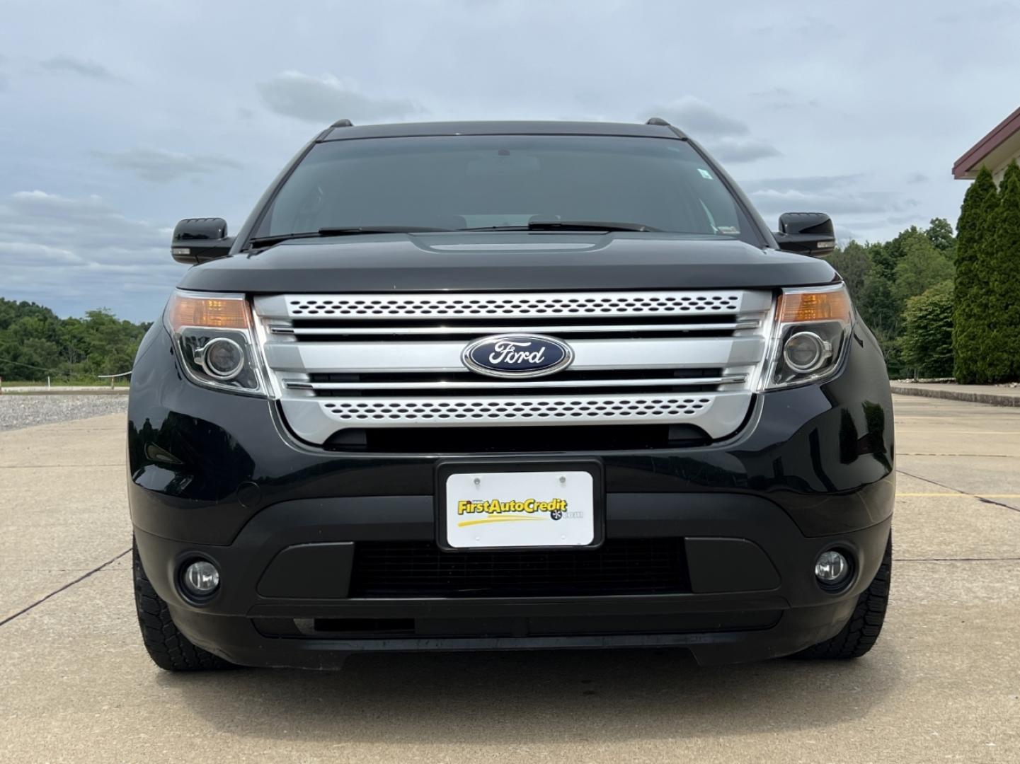 2015 BLACK /Black Cloth Ford Explorer XLT 4WD (1FM5K8D85FG) with an 3.5L V6 engine, Automatic transmission, located at 506 S. Kingshighway, Cape Girardeau, MO, 63703, (573) 235-5000, 37.294994, -89.556206 - 2015 Ford Explorer XLT Only 84xxx miles 4 Wheel Drive 3.5L V6 Automatic 3rd Row Power Seats Bluetooth Cruise Power Windows/Locks/Mirrors We have financing available and we accept trades! Fill out a credit application on our website or come by today! If you have any questions, give us a ca - Photo#9