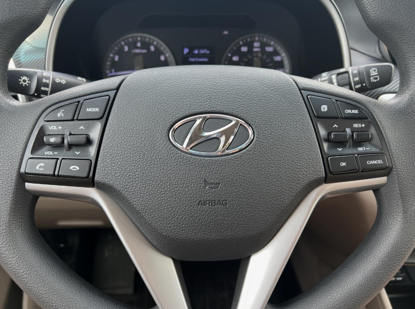 2020 WHITE /Tan Cloth Hyundai Tucson SEL (KM8J33AL8LU) with an 2.4L 4 Cyl. engine, Automatic transmission, located at 506 S. Kingshighway, Cape Girardeau, MO, 63703, (573) 235-5000, 37.294994, -89.556206 - 2020 Hyundai Tucson SEL 64xxx miles Front Wheel Drive 2.4L 4 Cyl. Automatic Backup Camera Power Driver Seat Heated Seats Bluetooth Cruise Power Windows/Locks/Mirrors We have financing available and we accept trades! Fill out a credit application on our website or come by today! If you ha - Photo#21