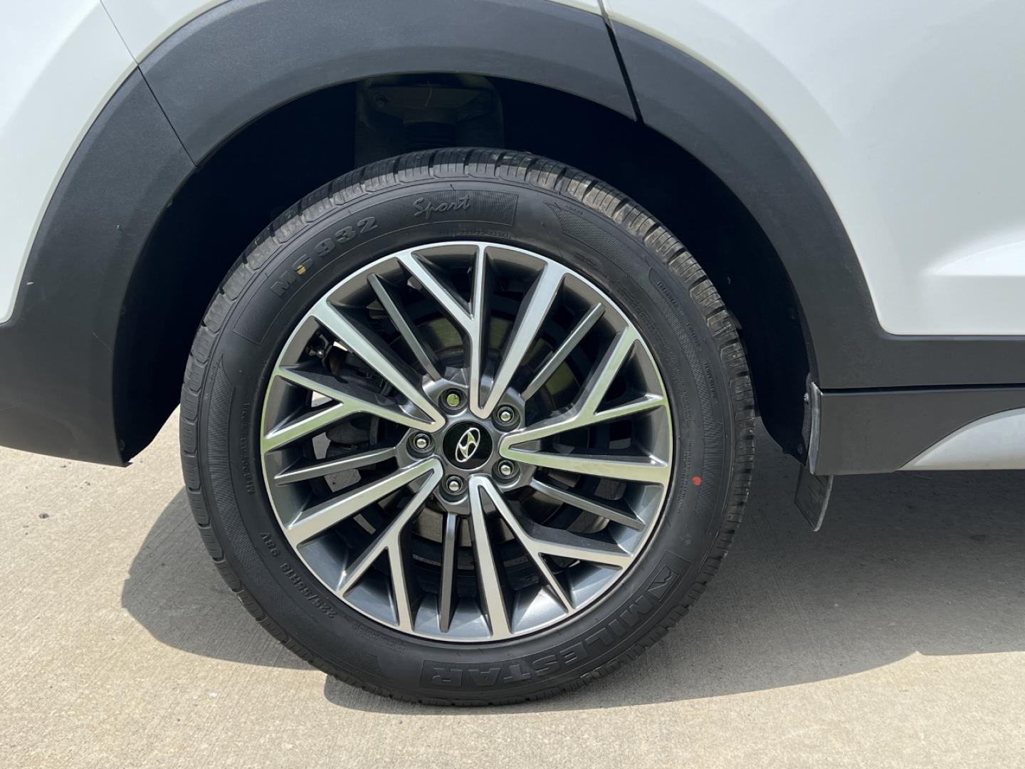2020 WHITE /Tan Cloth Hyundai Tucson SEL (KM8J33AL8LU) with an 2.4L 4 Cyl. engine, Automatic transmission, located at 506 S. Kingshighway, Cape Girardeau, MO, 63703, (573) 235-5000, 37.294994, -89.556206 - 2020 Hyundai Tucson SEL 64xxx miles Front Wheel Drive 2.4L 4 Cyl. Automatic Backup Camera Power Driver Seat Heated Seats Bluetooth Cruise Power Windows/Locks/Mirrors We have financing available and we accept trades! Fill out a credit application on our website or come by today! If you ha - Photo#35