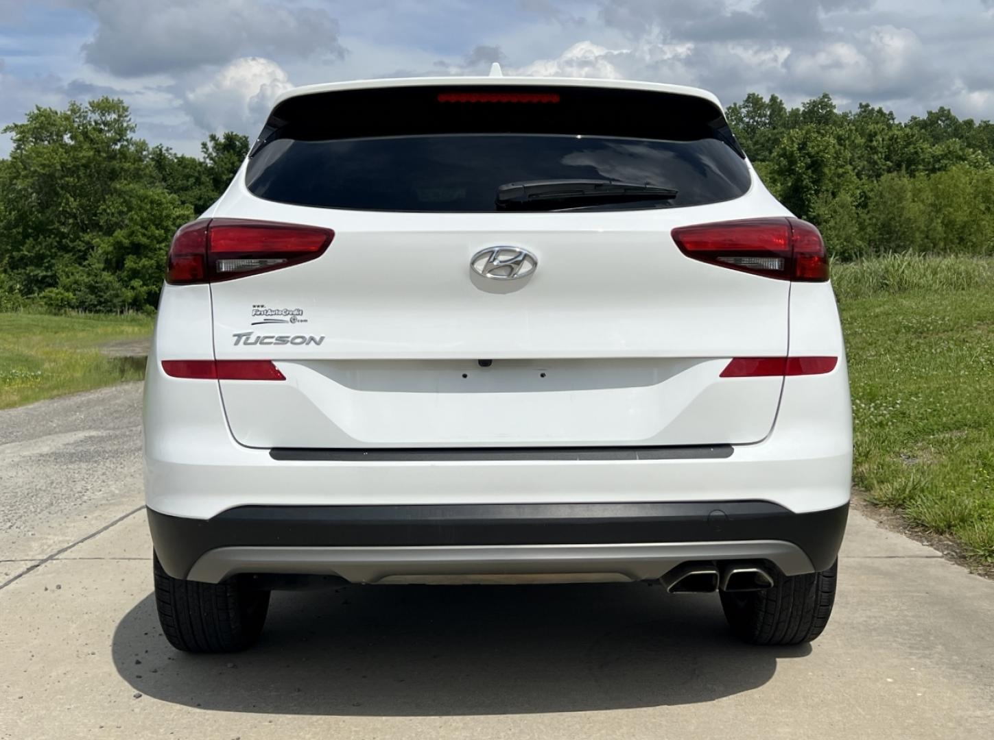 2020 WHITE /Tan Cloth Hyundai Tucson SEL (KM8J33AL8LU) with an 2.4L 4 Cyl. engine, Automatic transmission, located at 506 S. Kingshighway, Cape Girardeau, MO, 63703, (573) 235-5000, 37.294994, -89.556206 - 2020 Hyundai Tucson SEL 64xxx miles Front Wheel Drive 2.4L 4 Cyl. Automatic Backup Camera Power Driver Seat Heated Seats Bluetooth Cruise Power Windows/Locks/Mirrors We have financing available and we accept trades! Fill out a credit application on our website or come by today! If you ha - Photo#10