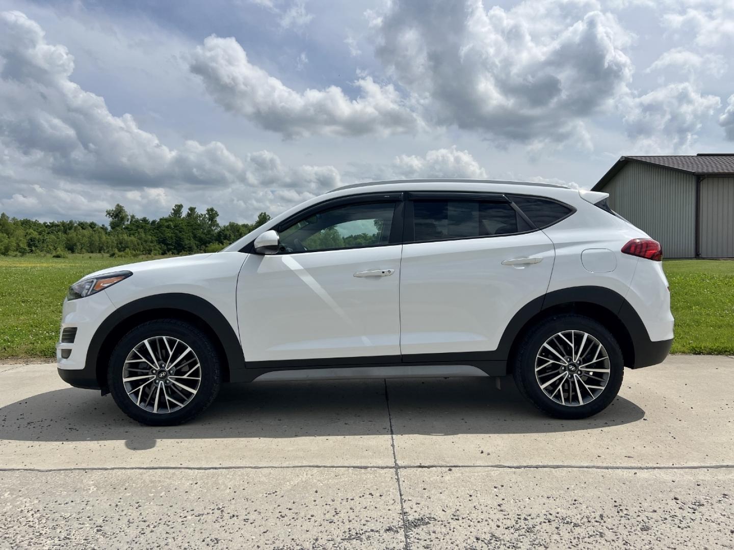 2020 WHITE /Tan Cloth Hyundai Tucson SEL (KM8J33AL8LU) with an 2.4L 4 Cyl. engine, Automatic transmission, located at 506 S. Kingshighway, Cape Girardeau, MO, 63703, (573) 235-5000, 37.294994, -89.556206 - 2020 Hyundai Tucson SEL 64xxx miles Front Wheel Drive 2.4L 4 Cyl. Automatic Backup Camera Power Driver Seat Heated Seats Bluetooth Cruise Power Windows/Locks/Mirrors We have financing available and we accept trades! Fill out a credit application on our website or come by today! If you ha - Photo#6