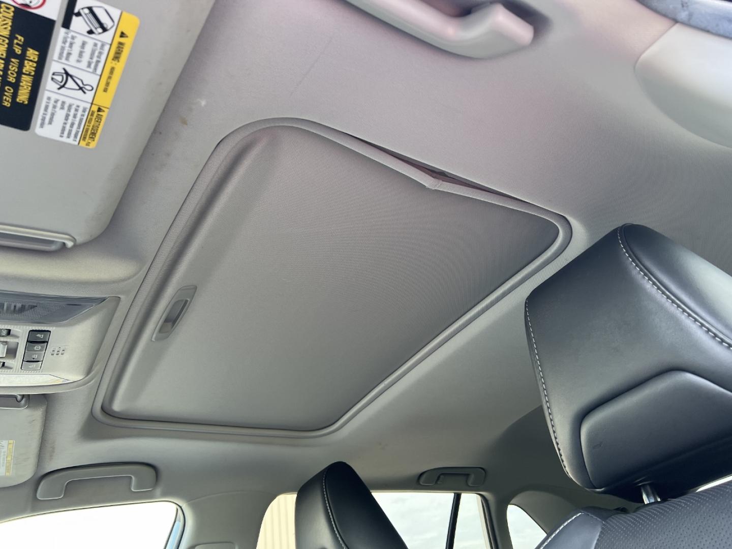 2019 WHITE /Black Leather Toyota RAV4 Hybrid Limited (2T3DWRFV7KW) with an 2.5L 4 Cyl. Hybrid engine, CVT transmission, located at 2990 Old Orchard Rd., Jackson, MO, 63755, 37.354214, -89.612106 - We have financing available and we accept trades! Fill out a credit application on our website or come by today! If you have any questions, give us a call at (573) 204-7777 or visit our website at firstautocredit.com. - Photo#6