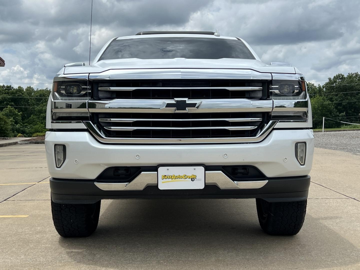 2016 WHITE /Brown Leather Chevrolet Silverado 1500 High Country Crew Cab Short Box 4WD (3GCUKTECXGG) with an 5.3L V8 engine, Automatic transmission, located at 506 S. Kingshighway, Cape Girardeau, MO, 63703, (573) 235-5000, 37.294994, -89.556206 - 2016 Chevrolet Silverado 1500 High Country 152xxx miles 4x4 5.3L V8 Automatic Leather Navigation Power/Heated/Cooled Seats Heated Steering Wheel Backup Camera Sunroof Bluetooth Remote Start Cruise Power Windows/Locks/Mirrors We have financing available and we accept trades! Fill out a - Photo#15