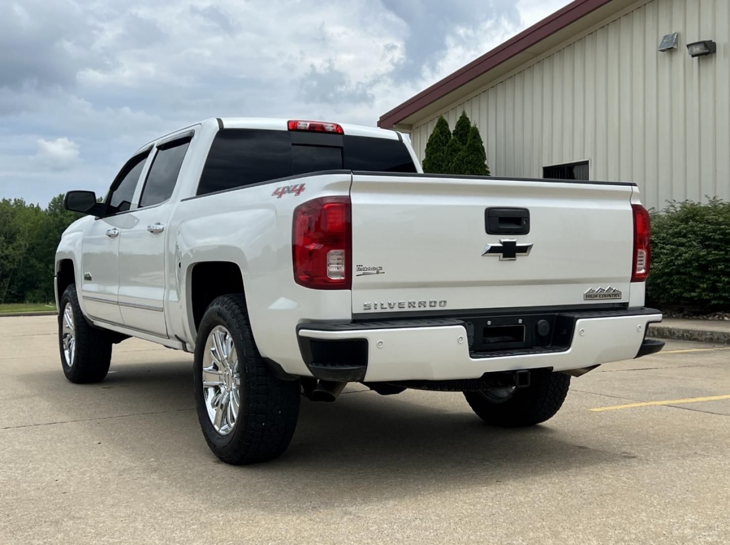 2016 WHITE /Brown Leather Chevrolet Silverado 1500 High Country Crew Cab Short Box 4WD (3GCUKTECXGG) with an 5.3L V8 engine, Automatic transmission, located at 506 S. Kingshighway, Cape Girardeau, MO, 63703, (573) 235-5000, 37.294994, -89.556206 - 2016 Chevrolet Silverado 1500 High Country 152xxx miles 4x4 5.3L V8 Automatic Leather Navigation Power/Heated/Cooled Seats Heated Steering Wheel Backup Camera Sunroof Bluetooth Remote Start Cruise Power Windows/Locks/Mirrors We have financing available and we accept trades! Fill out a - Photo#13