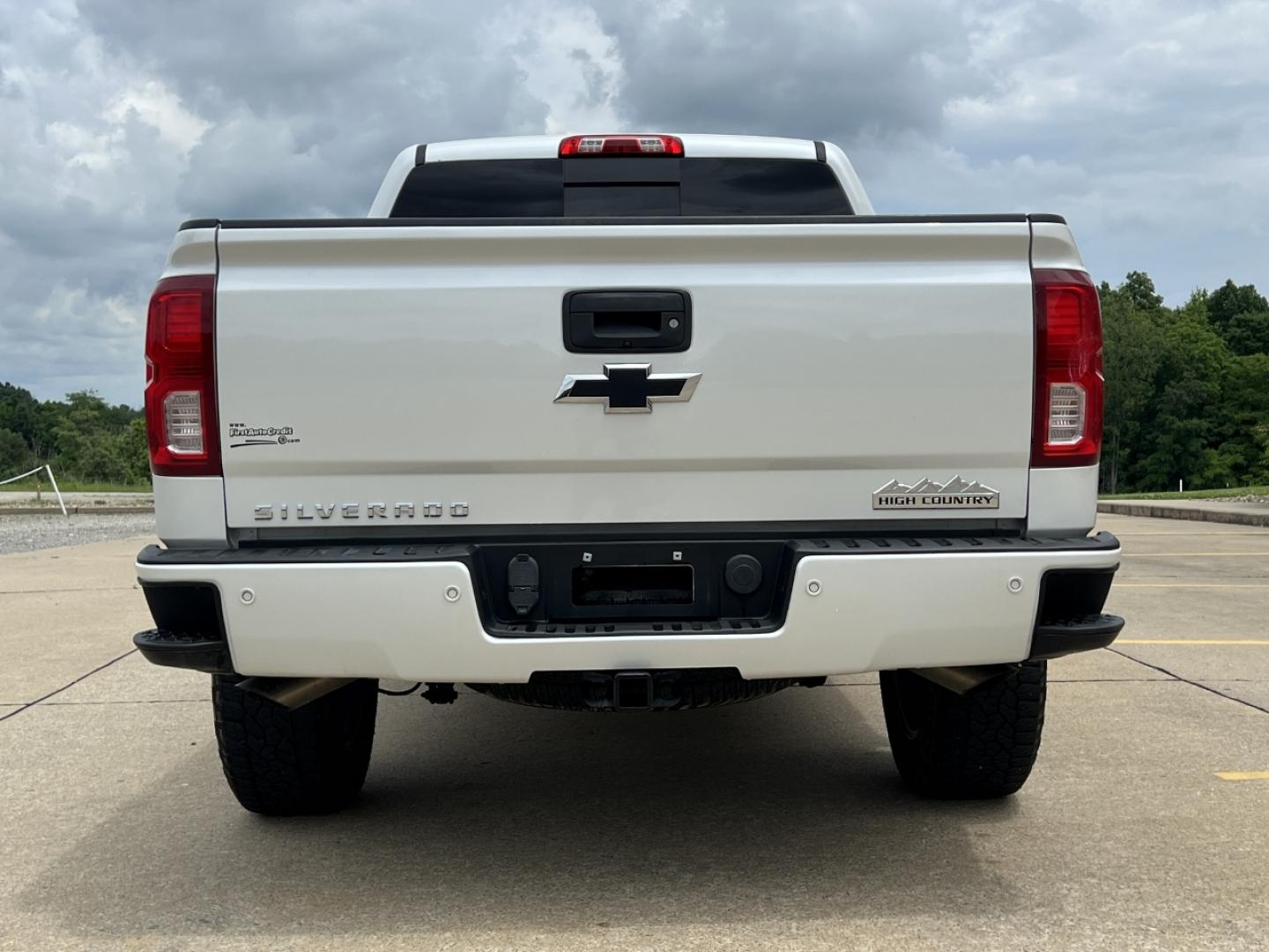 2016 WHITE /Brown Leather Chevrolet Silverado 1500 High Country Crew Cab Short Box 4WD (3GCUKTECXGG) with an 5.3L V8 engine, Automatic transmission, located at 506 S. Kingshighway, Cape Girardeau, MO, 63703, (573) 235-5000, 37.294994, -89.556206 - 2016 Chevrolet Silverado 1500 High Country 152xxx miles 4x4 5.3L V8 Automatic Leather Navigation Power/Heated/Cooled Seats Heated Steering Wheel Backup Camera Sunroof Bluetooth Remote Start Cruise Power Windows/Locks/Mirrors We have financing available and we accept trades! Fill out a - Photo#14