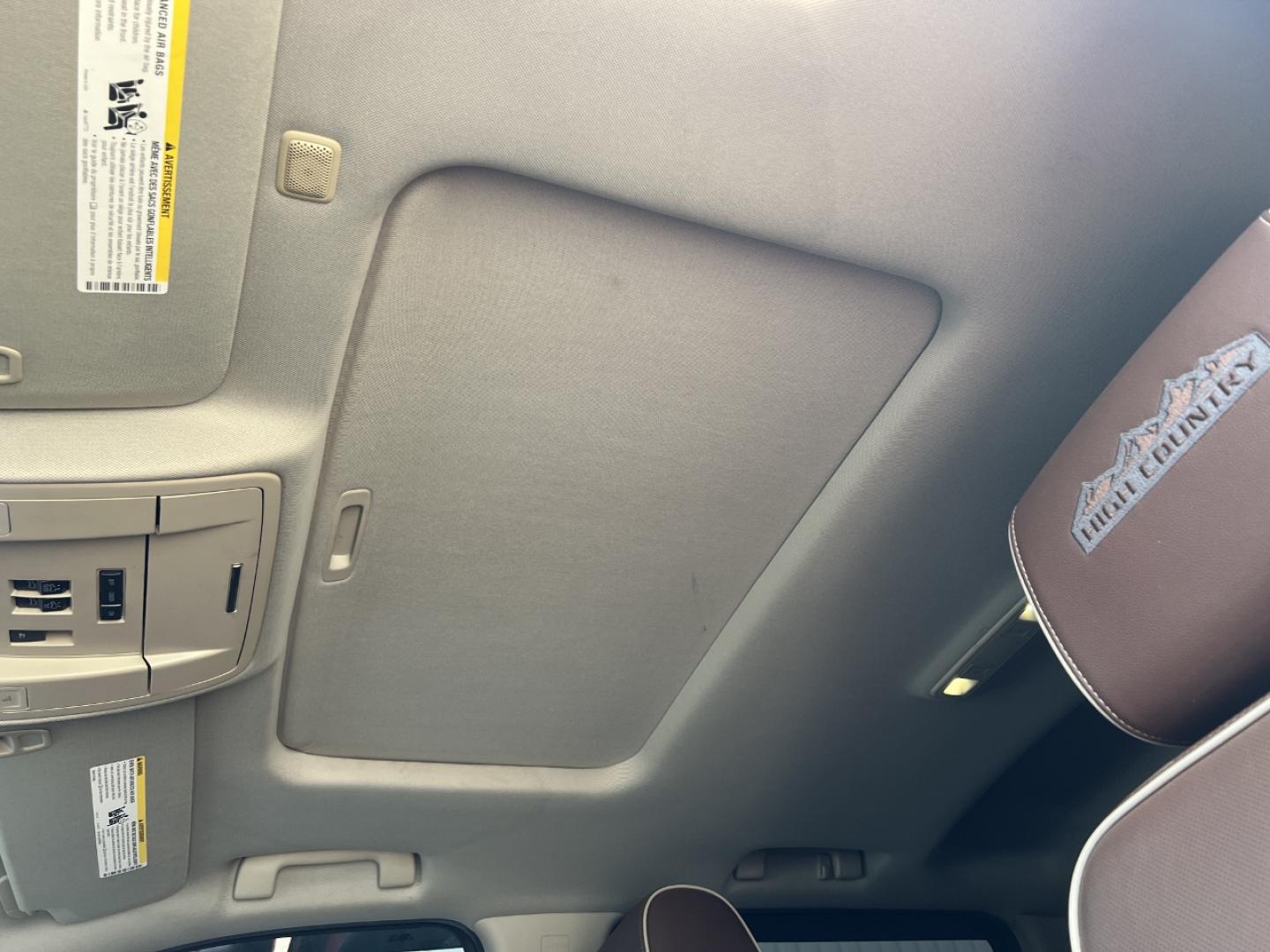2016 WHITE /Brown Leather Chevrolet Silverado 1500 High Country Crew Cab Short Box 4WD (3GCUKTECXGG) with an 5.3L V8 engine, Automatic transmission, located at 506 S. Kingshighway, Cape Girardeau, MO, 63703, (573) 235-5000, 37.294994, -89.556206 - 2016 Chevrolet Silverado 1500 High Country 152xxx miles 4x4 5.3L V8 Automatic Leather Navigation Power/Heated/Cooled Seats Heated Steering Wheel Backup Camera Sunroof Bluetooth Remote Start Cruise Power Windows/Locks/Mirrors We have financing available and we accept trades! Fill out a - Photo#7